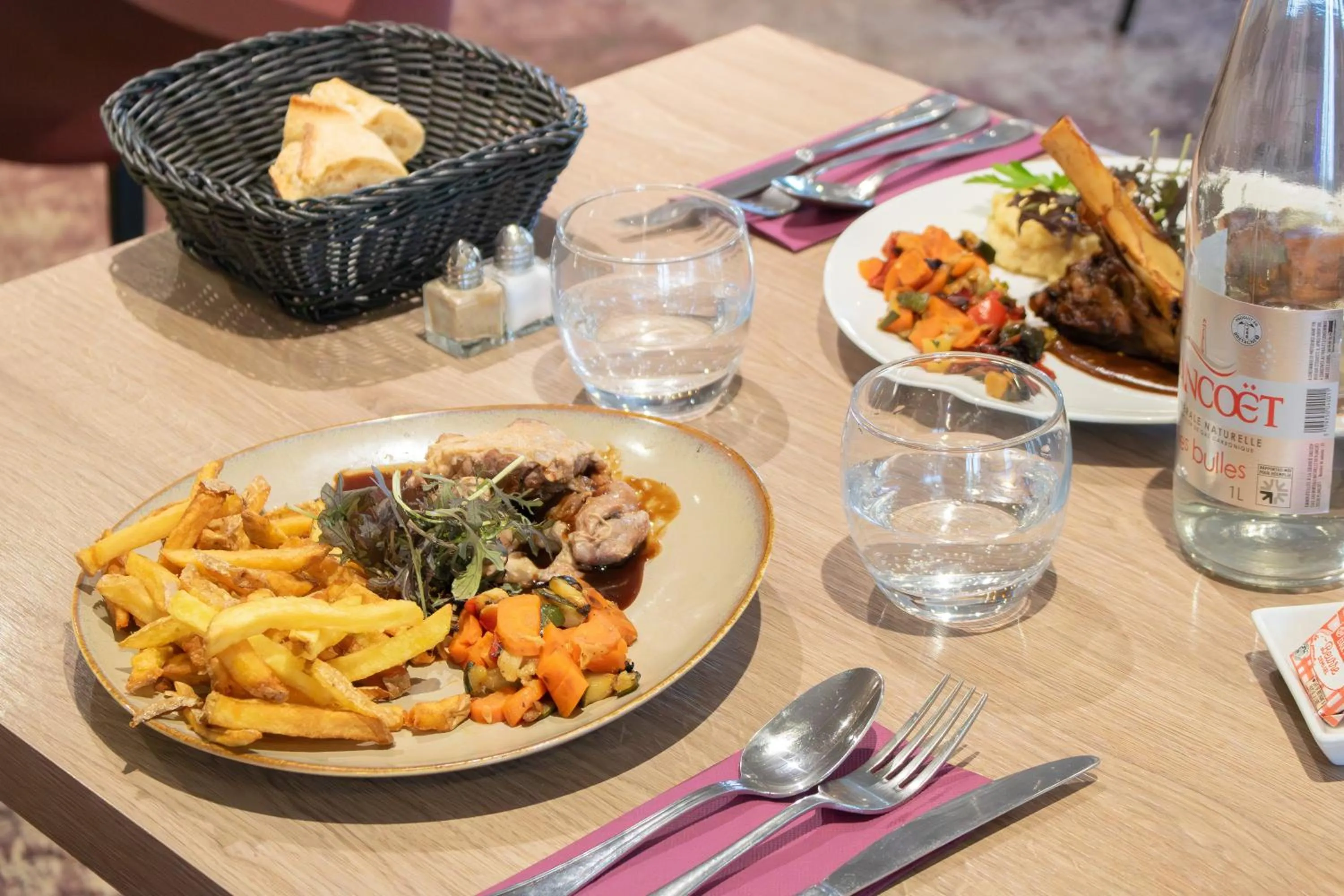 Restaurant/places to eat in Brit Hotel Brest Le Relecq Kerhuon