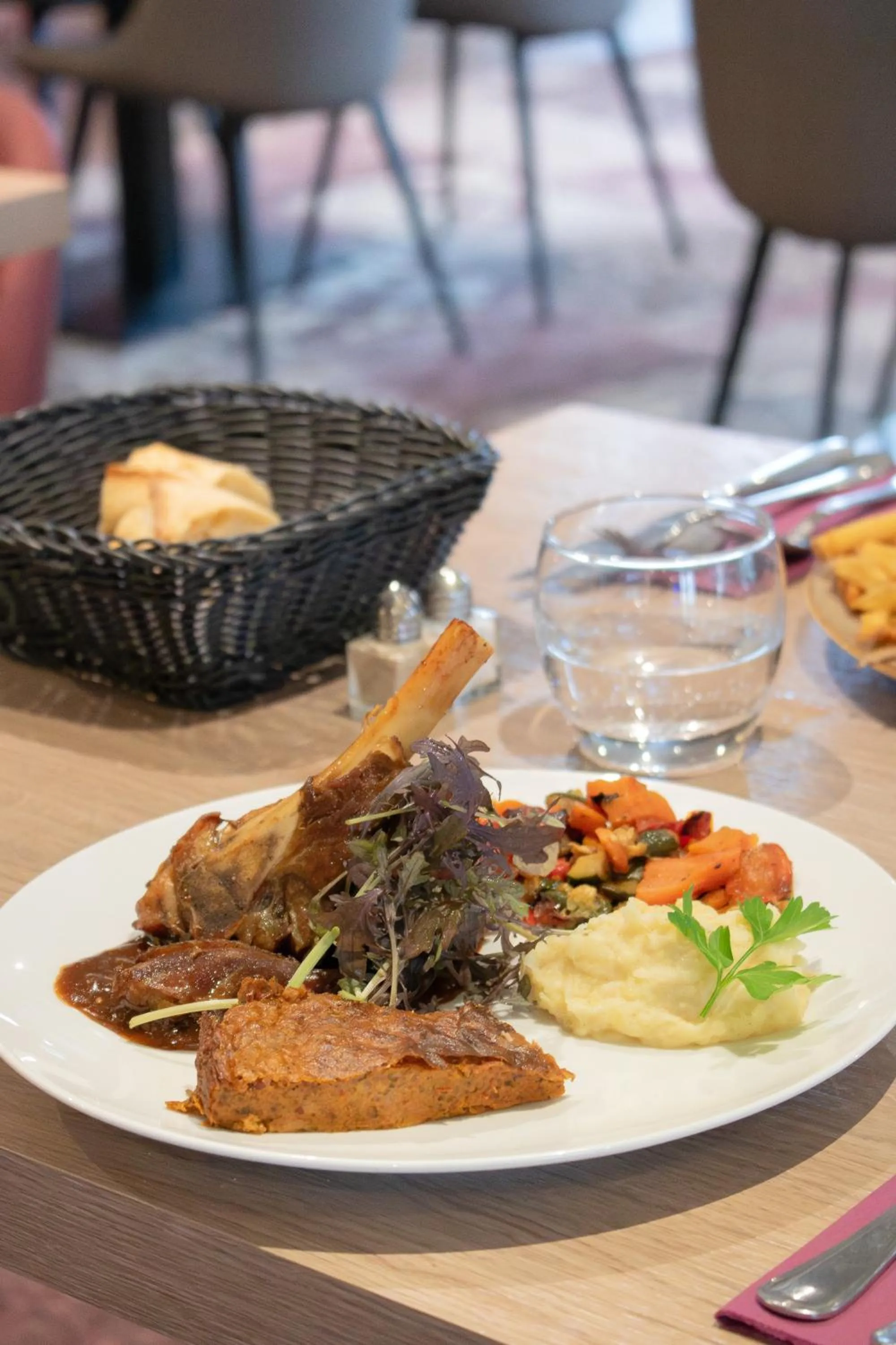 Restaurant/places to eat in Brit Hotel Brest Le Relecq Kerhuon