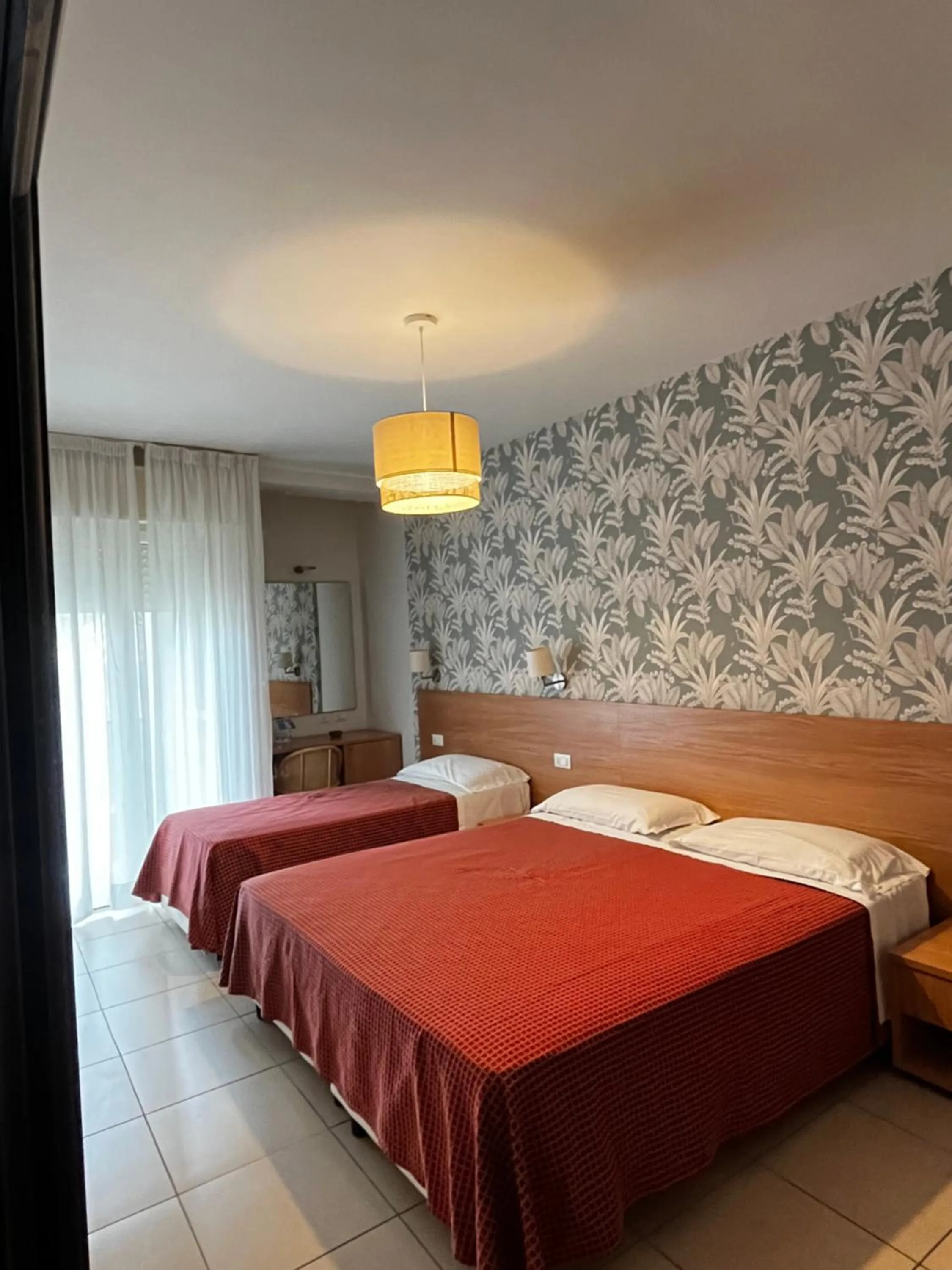 Bed in Hotel Majorca sul Mare in centro a Riccione con Area Fitness
