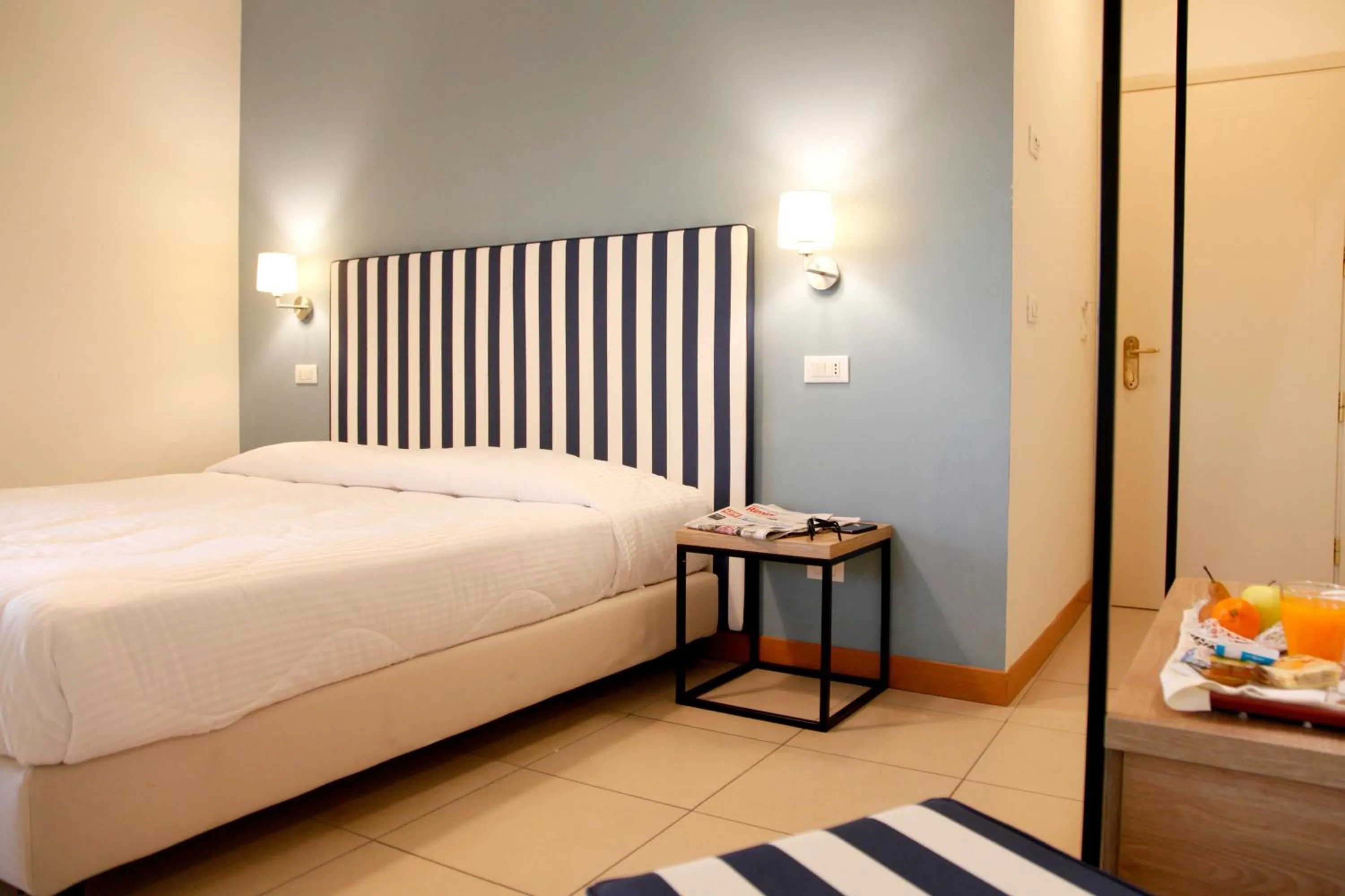 Balcony/Terrace, Bed in Hotel Majorca sul Mare in centro a Riccione con Area Fitness