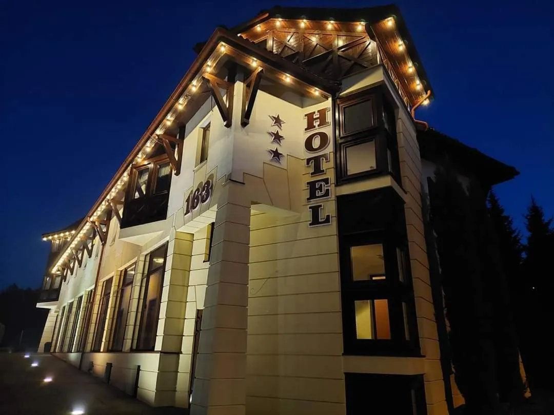 Property building in Hotel & Restauracja Timberland