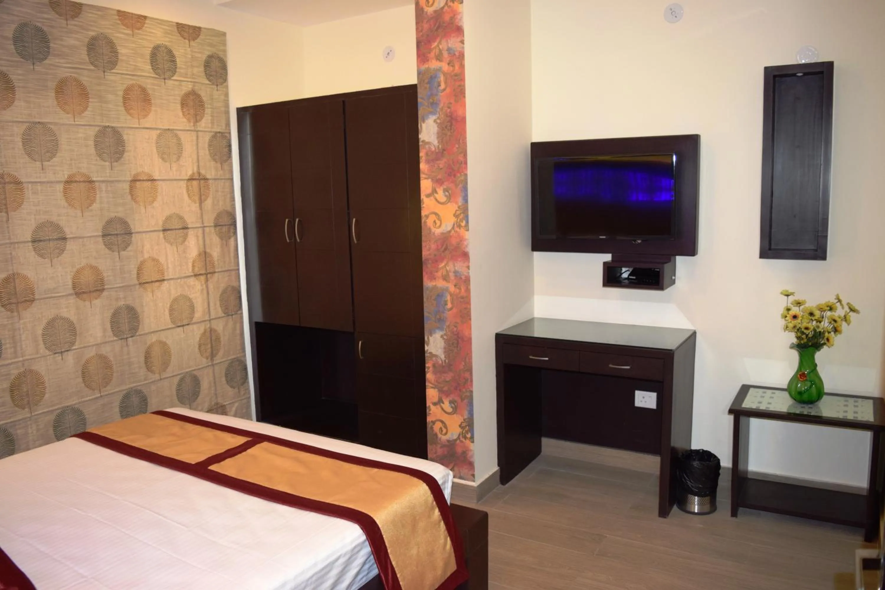 Bed in Lilypool - The Heritage Jalmahal