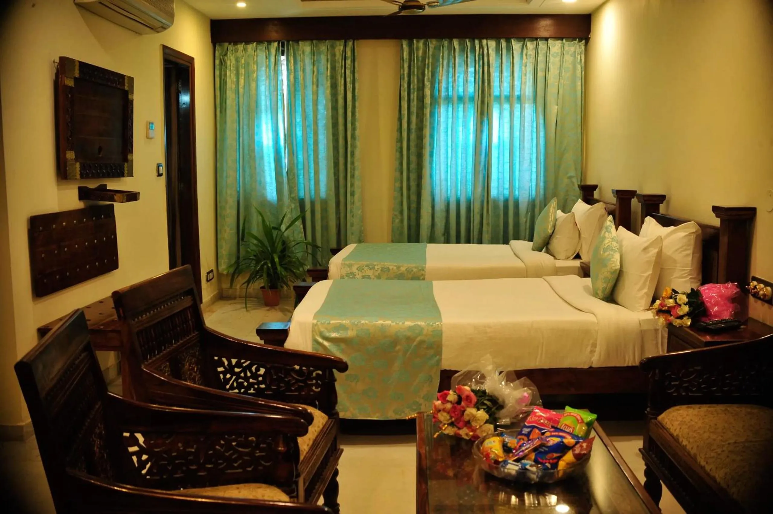 Bed in Lilypool - The Heritage Jalmahal