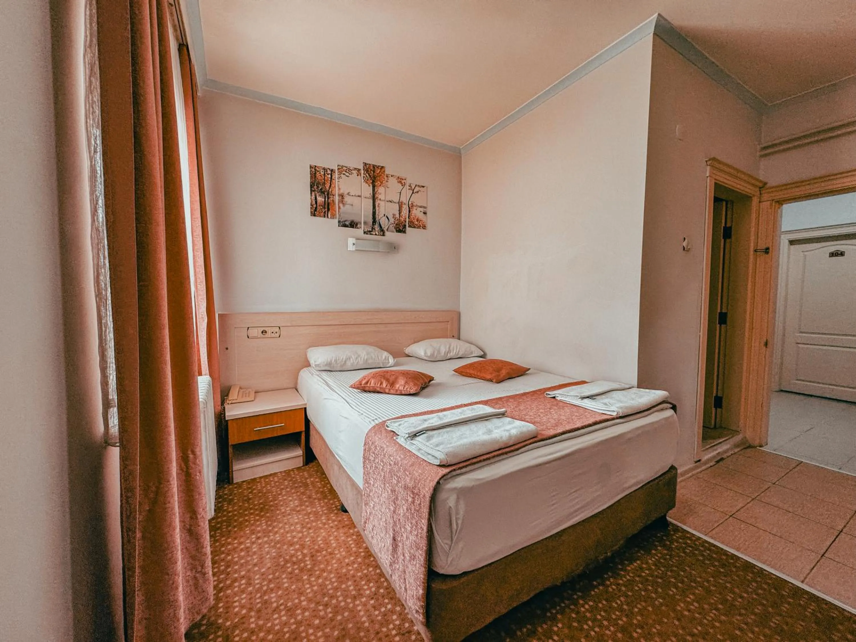 Bed in Oreko Express