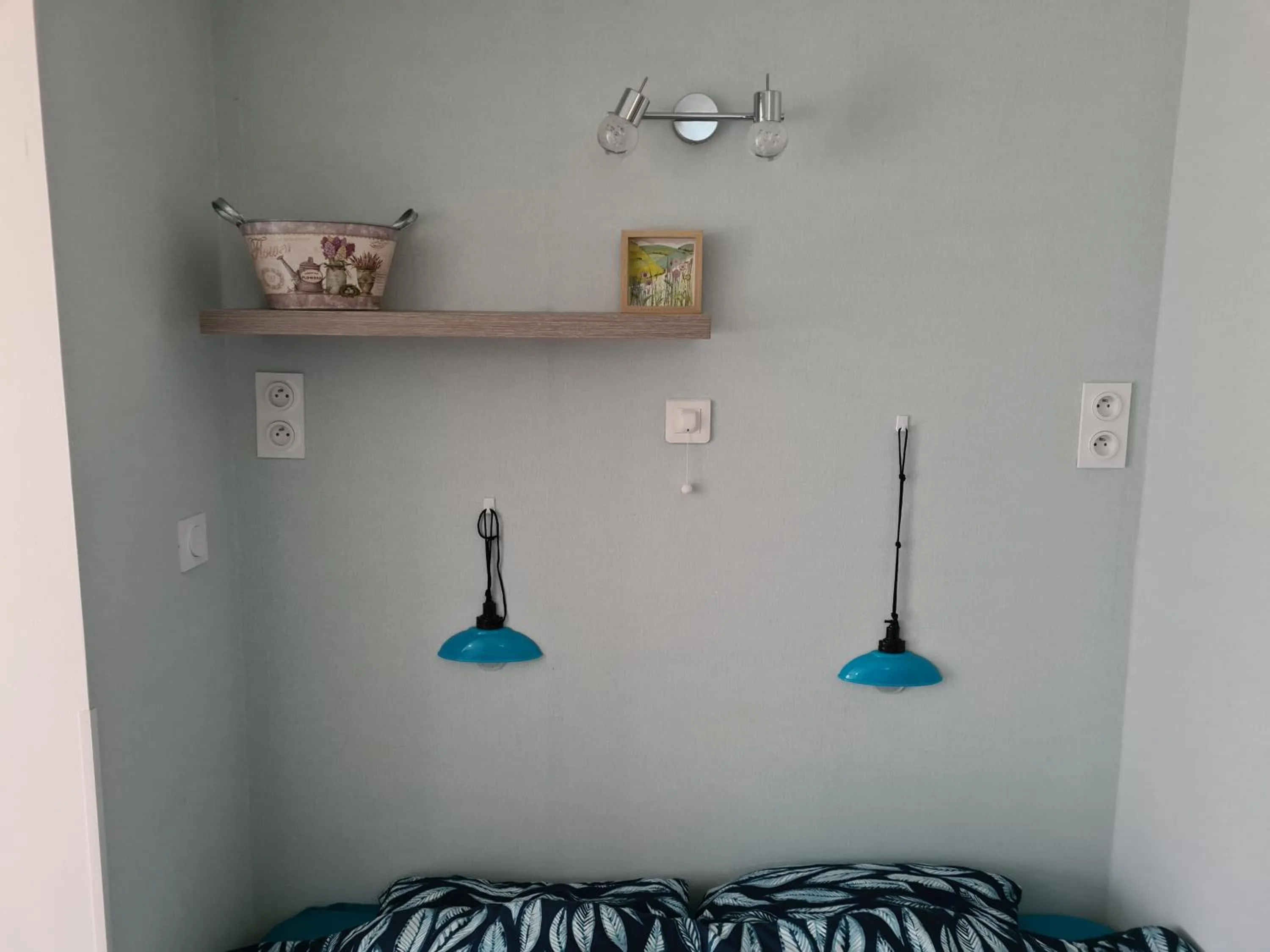 Bed in La Perle De Frayssinet-Le-Gélat - Chambre d'Hôtes - B&B