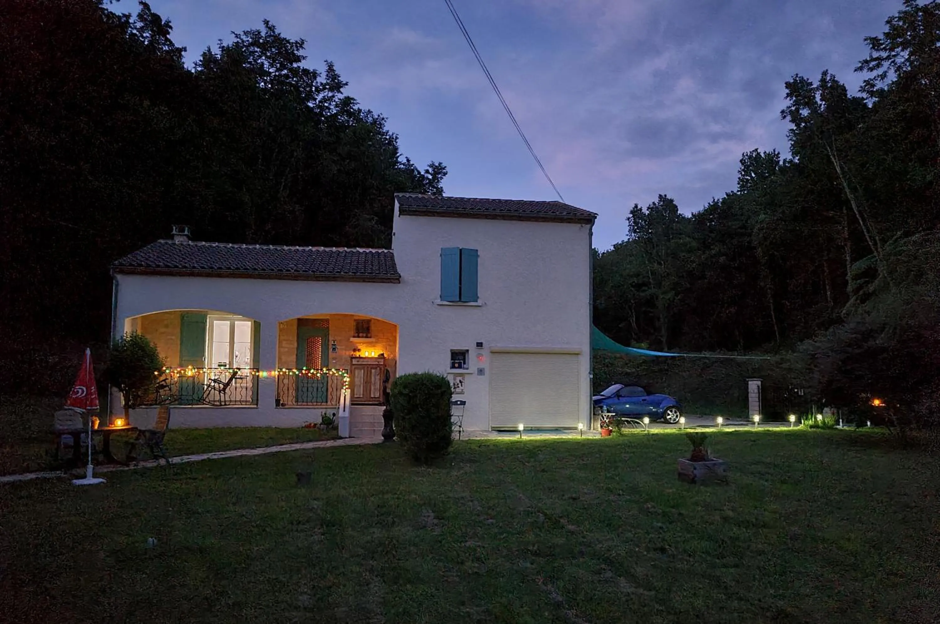 Property building in La Perle De Frayssinet-Le-Gélat - Chambre d'Hôtes - B&B
