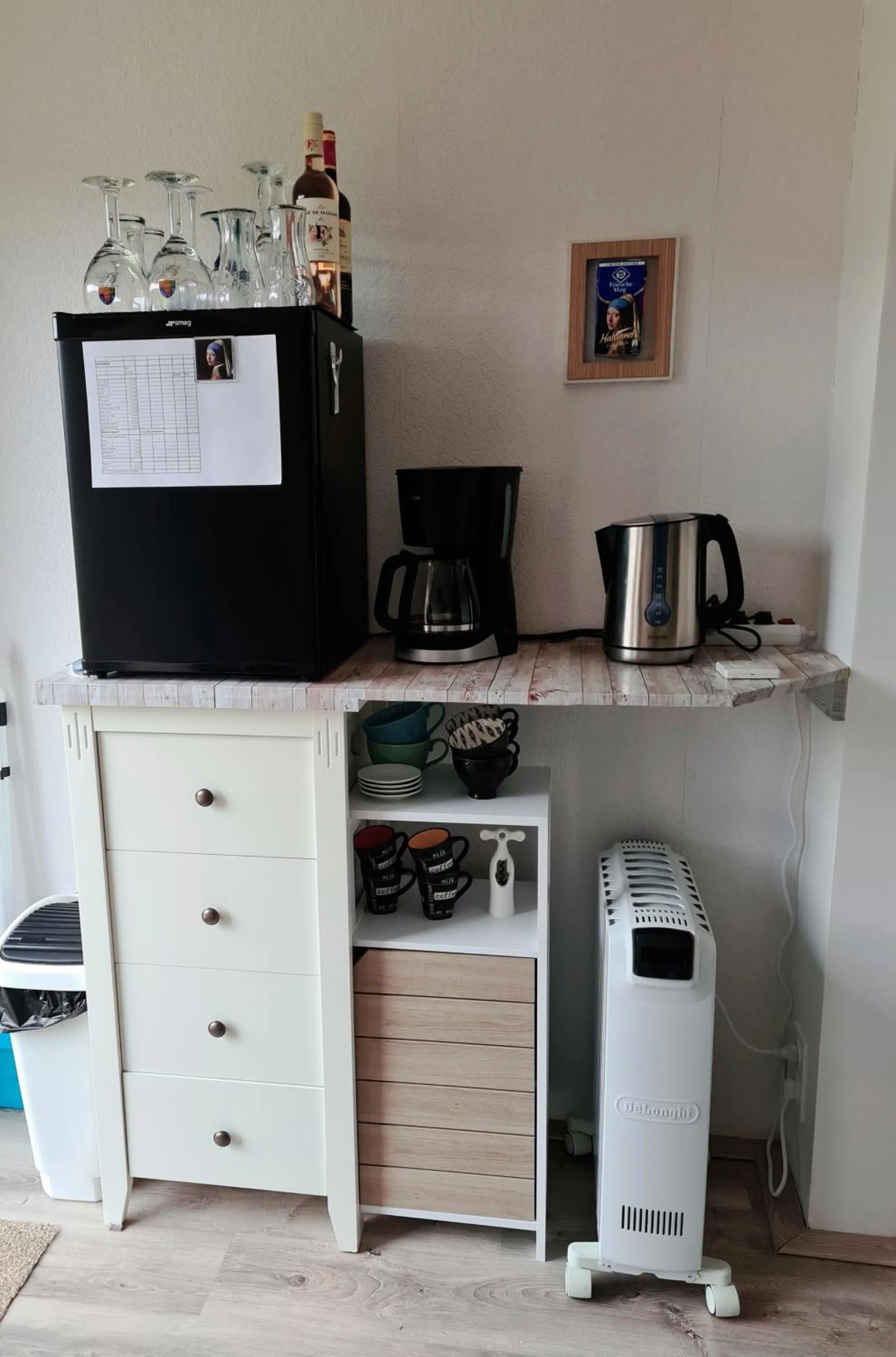 Kitchen or kitchenette in La Perle De Frayssinet-Le-Gélat - Chambre d'Hôtes - B&B