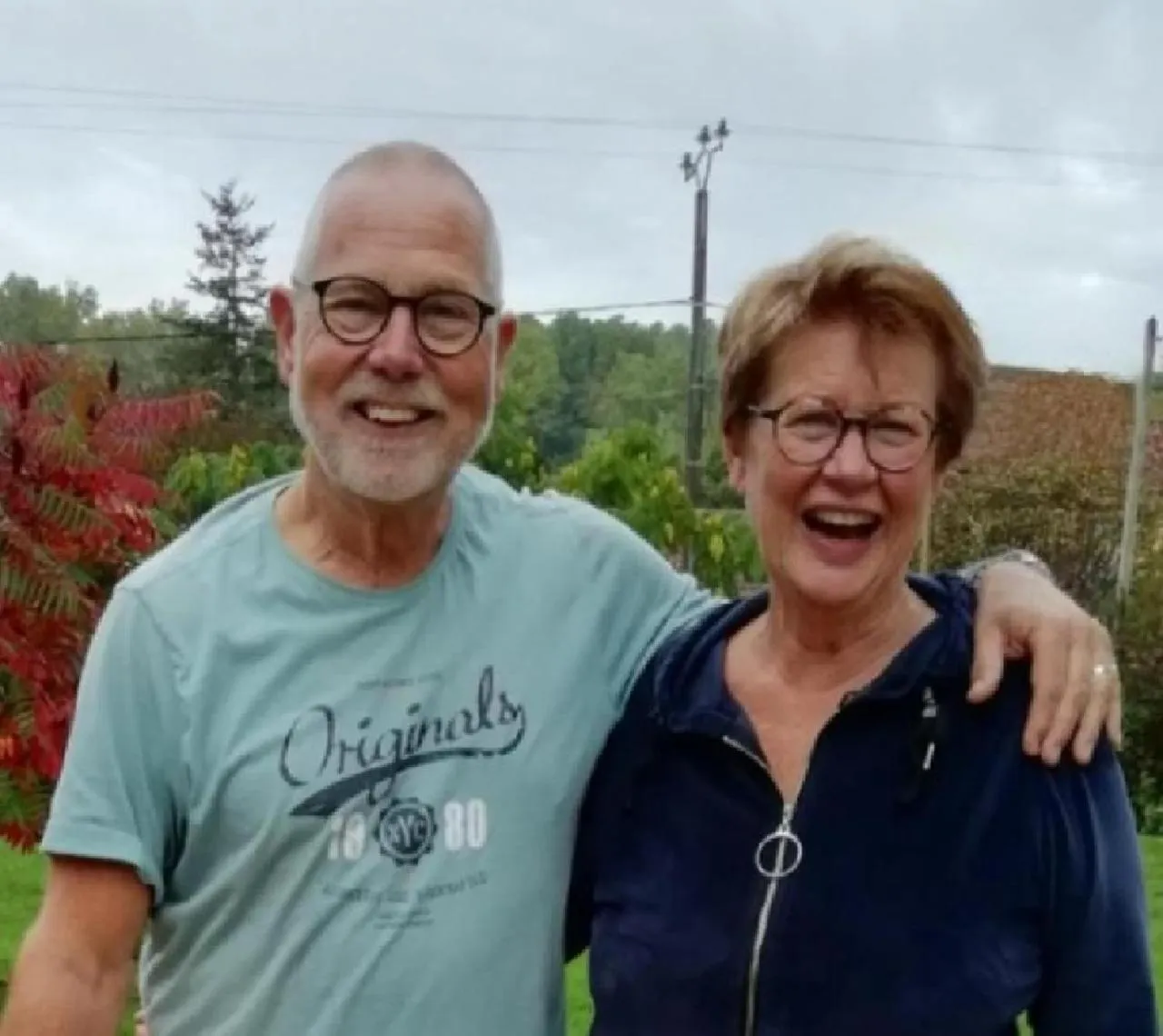 People in La Perle De Frayssinet-Le-Gélat - Chambre d'Hôtes - B&B