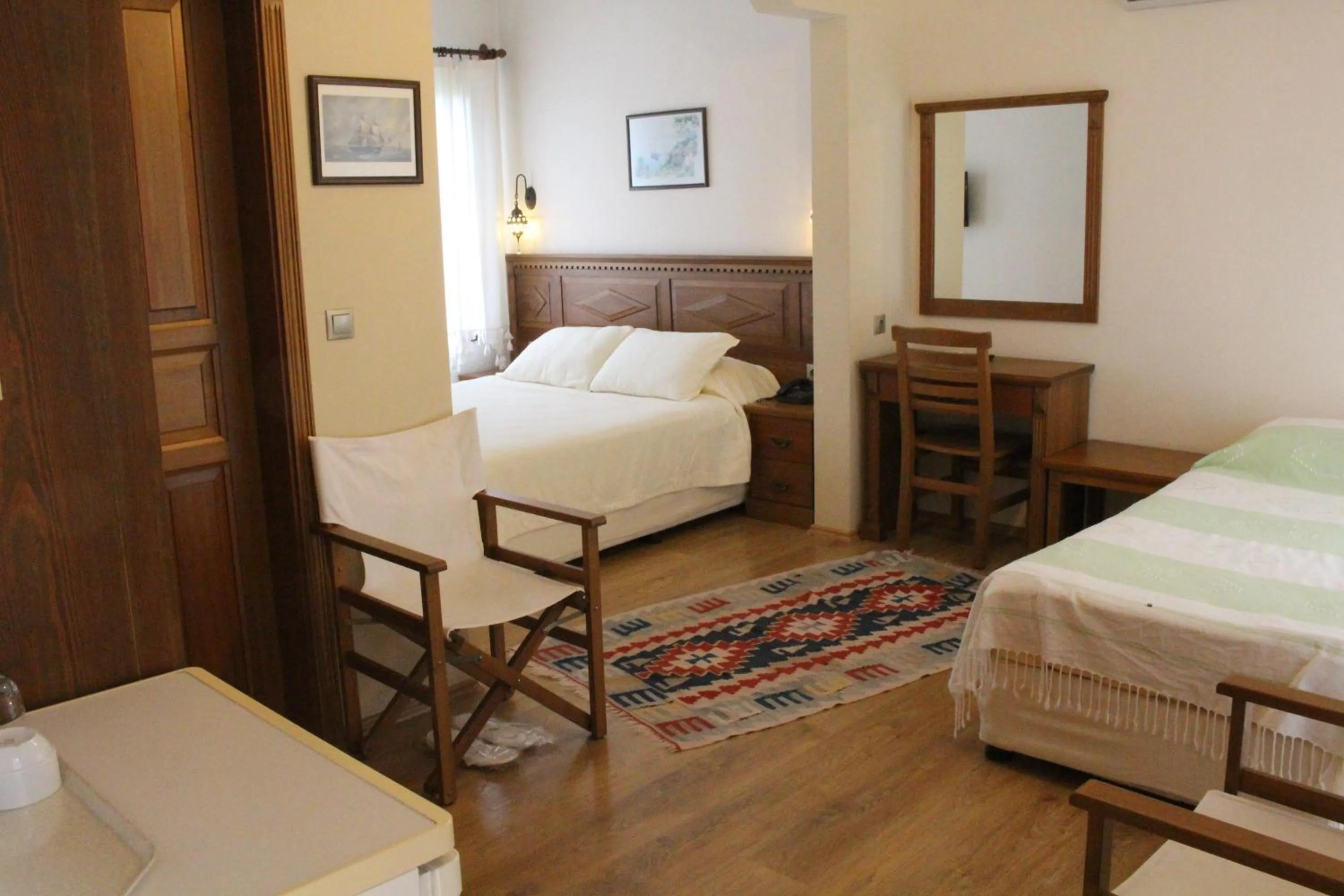 Bedroom, Bed in Nirvana Hotel