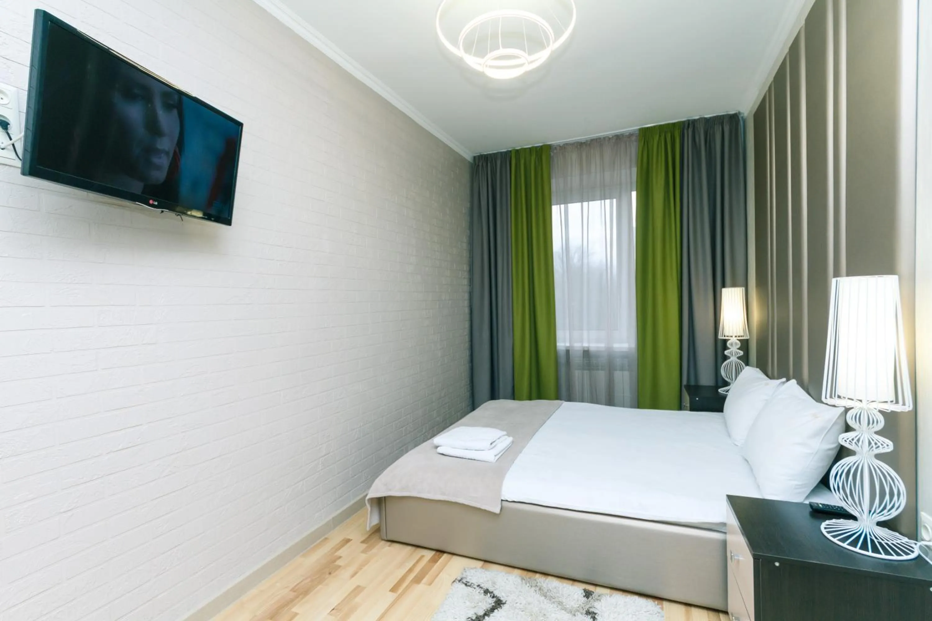 Bed in Bessarabsky Kvartal