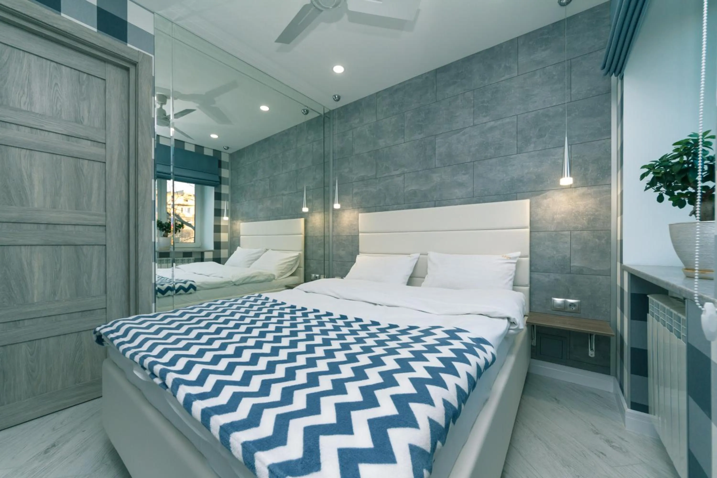 Bed in Bessarabsky Kvartal