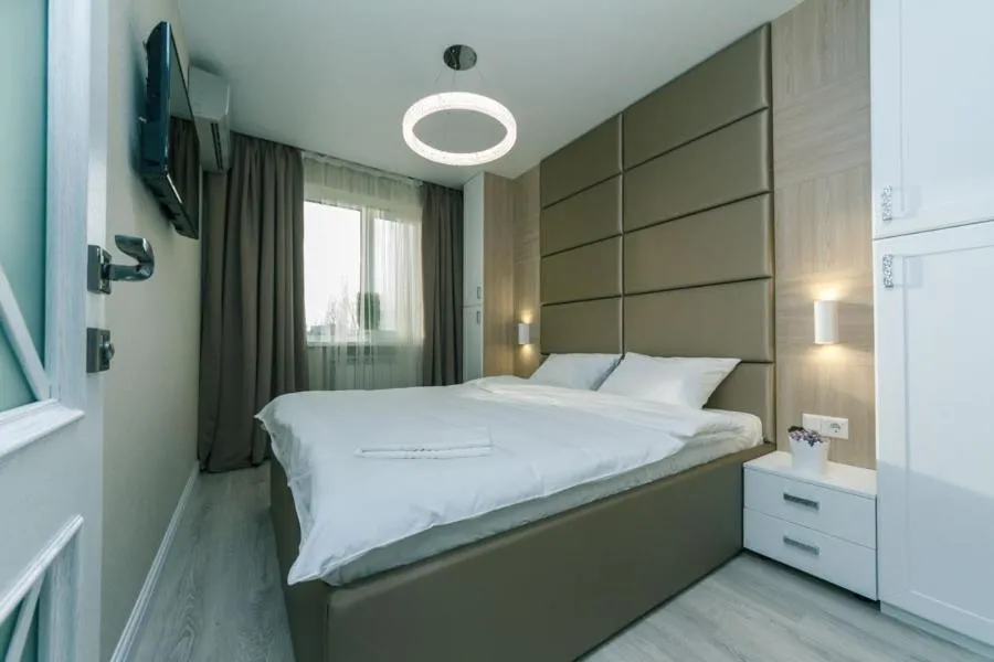 Bed in Bessarabsky Kvartal