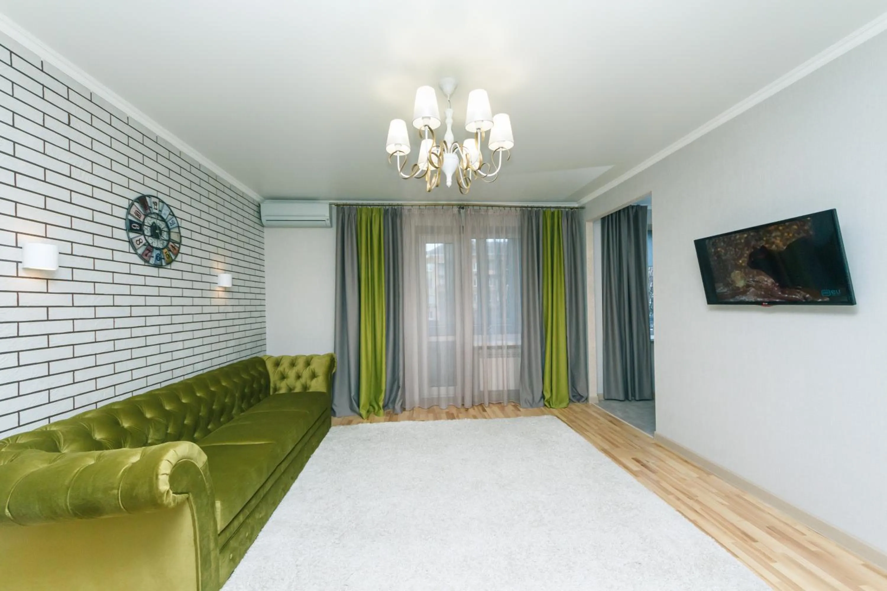 Bed in Bessarabsky Kvartal