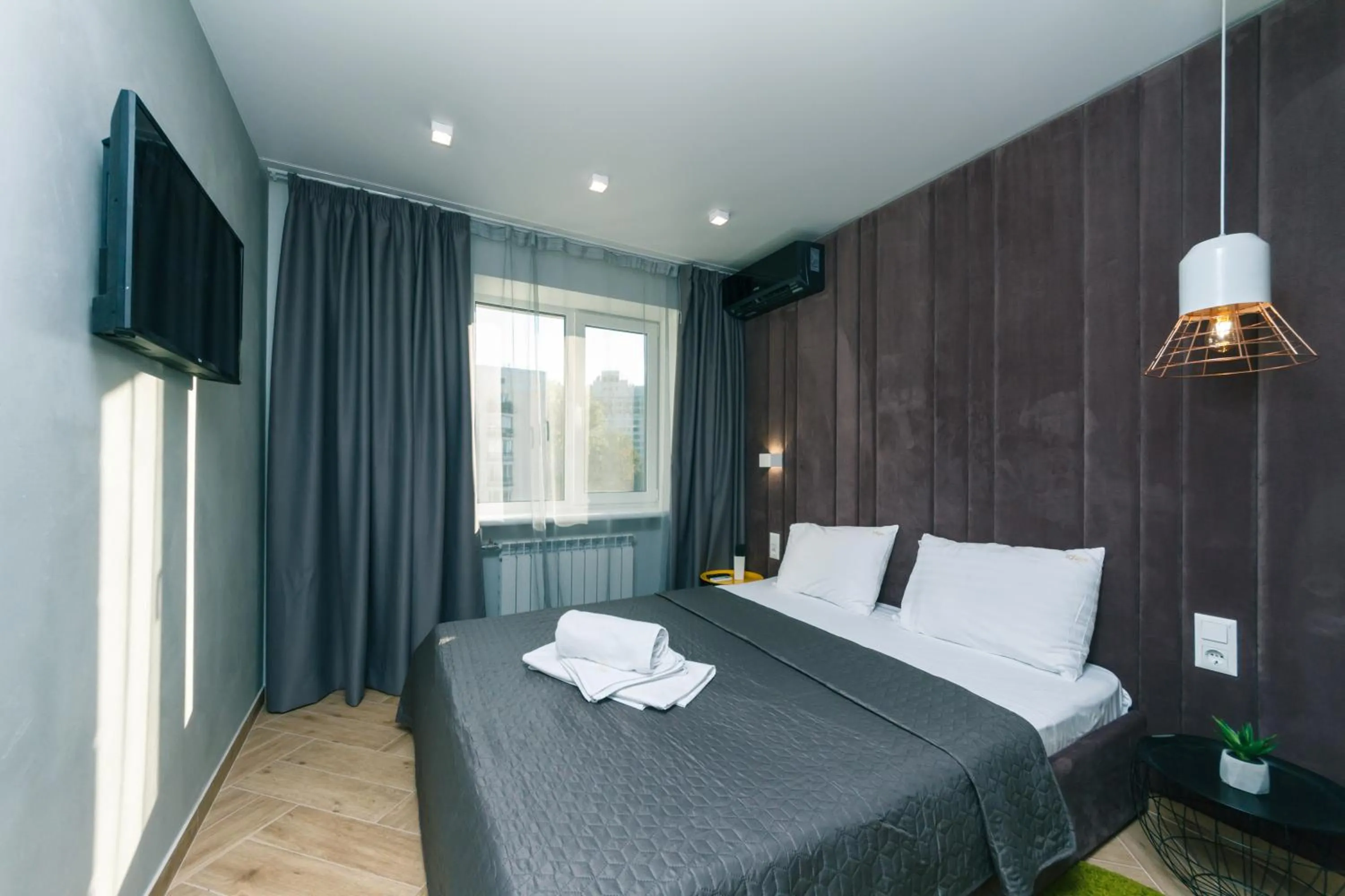 Bed in Bessarabsky Kvartal