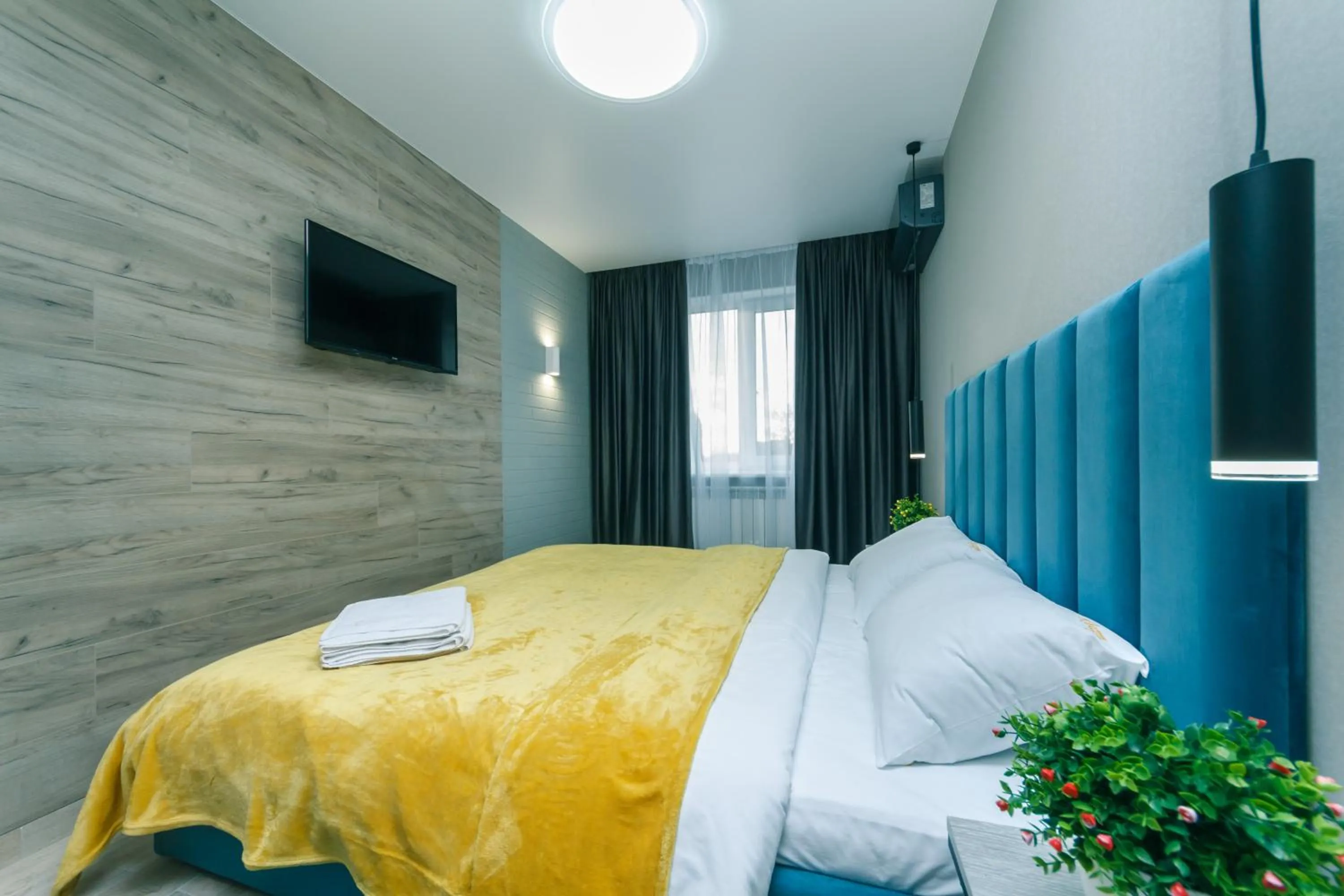 Bed in Bessarabsky Kvartal