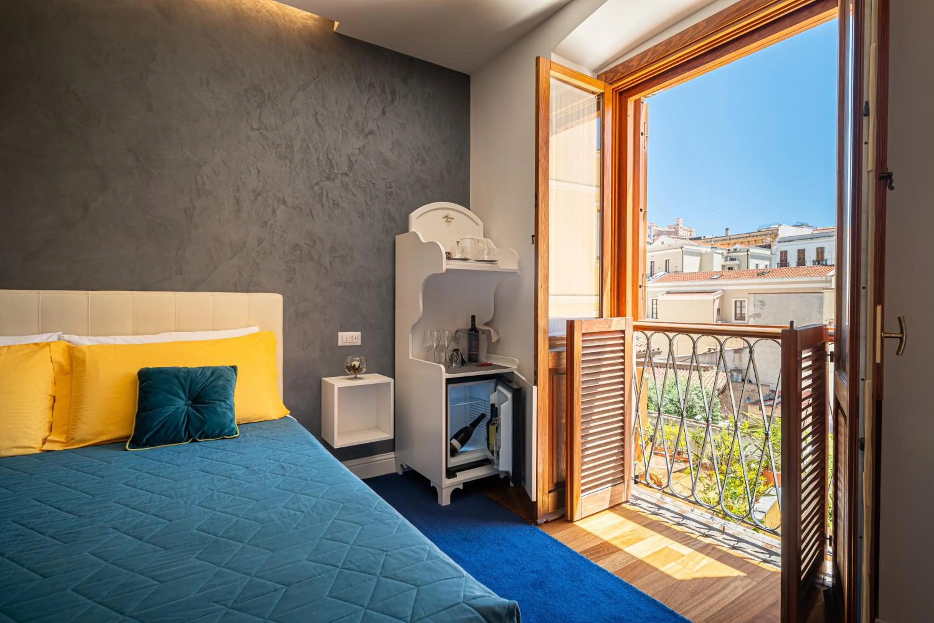 View (from property/room), Bed in Marcus Suite