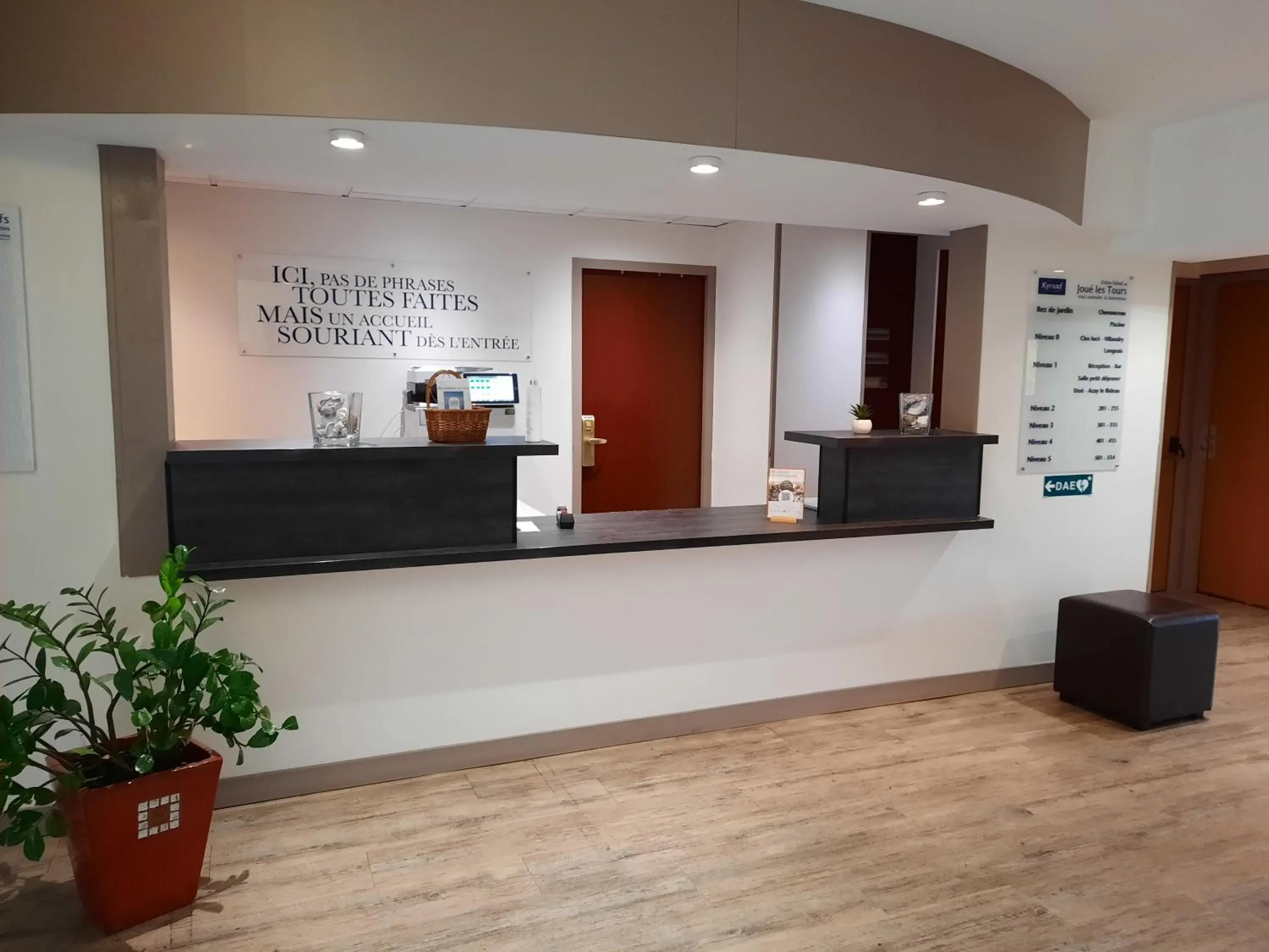 Lobby or reception in Kyriad Tours - Joué-Lès-Tours Lobby or reception in Kyriad Tours - Joué-Lès-Tours