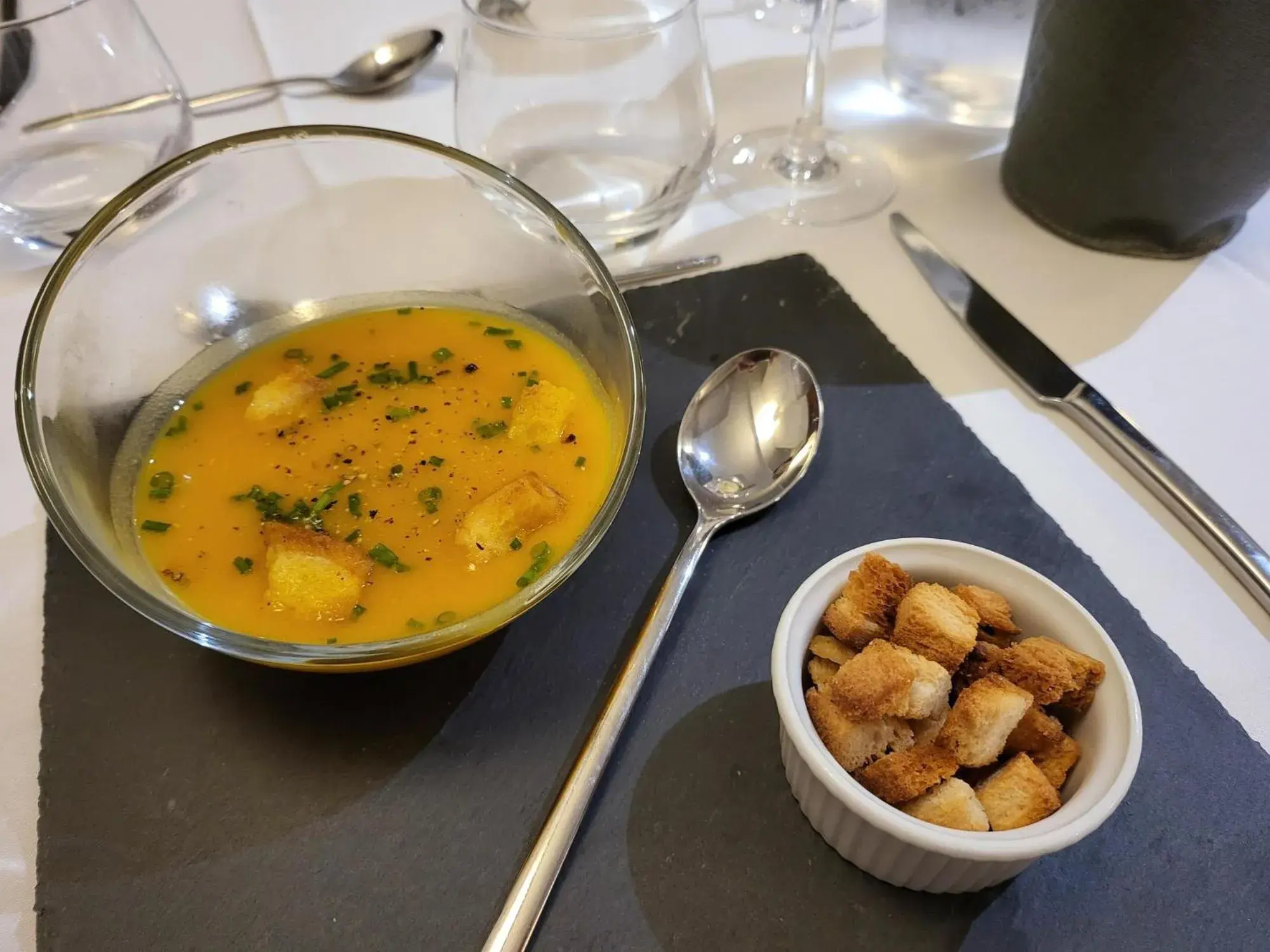 Restaurant/places to eat in Kyriad Tours - Joué-Lès-Tours Restaurant/places to eat in Kyriad Tours - Joué-Lès-Tours