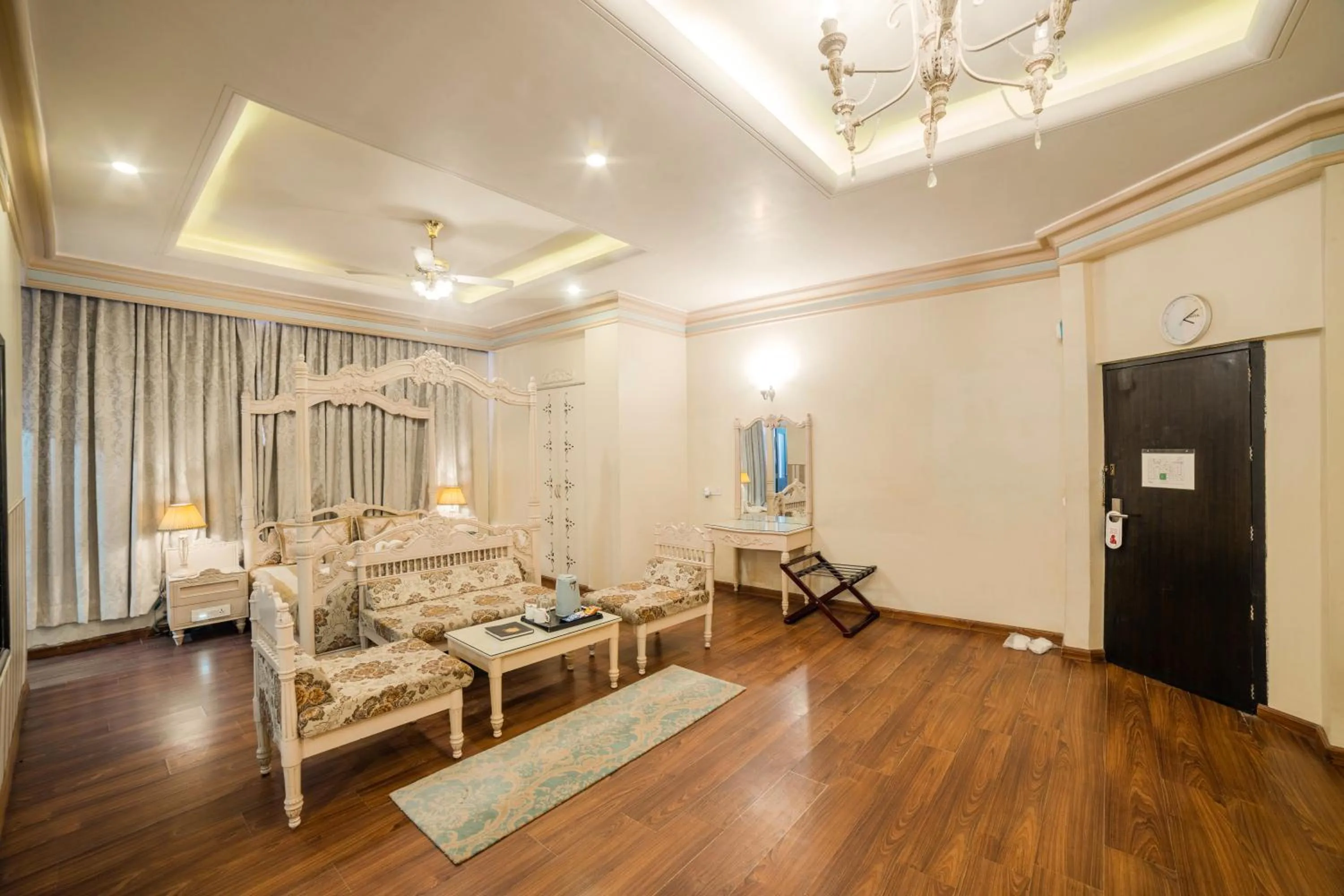 Photo of the whole room in The Nagpur Ashok