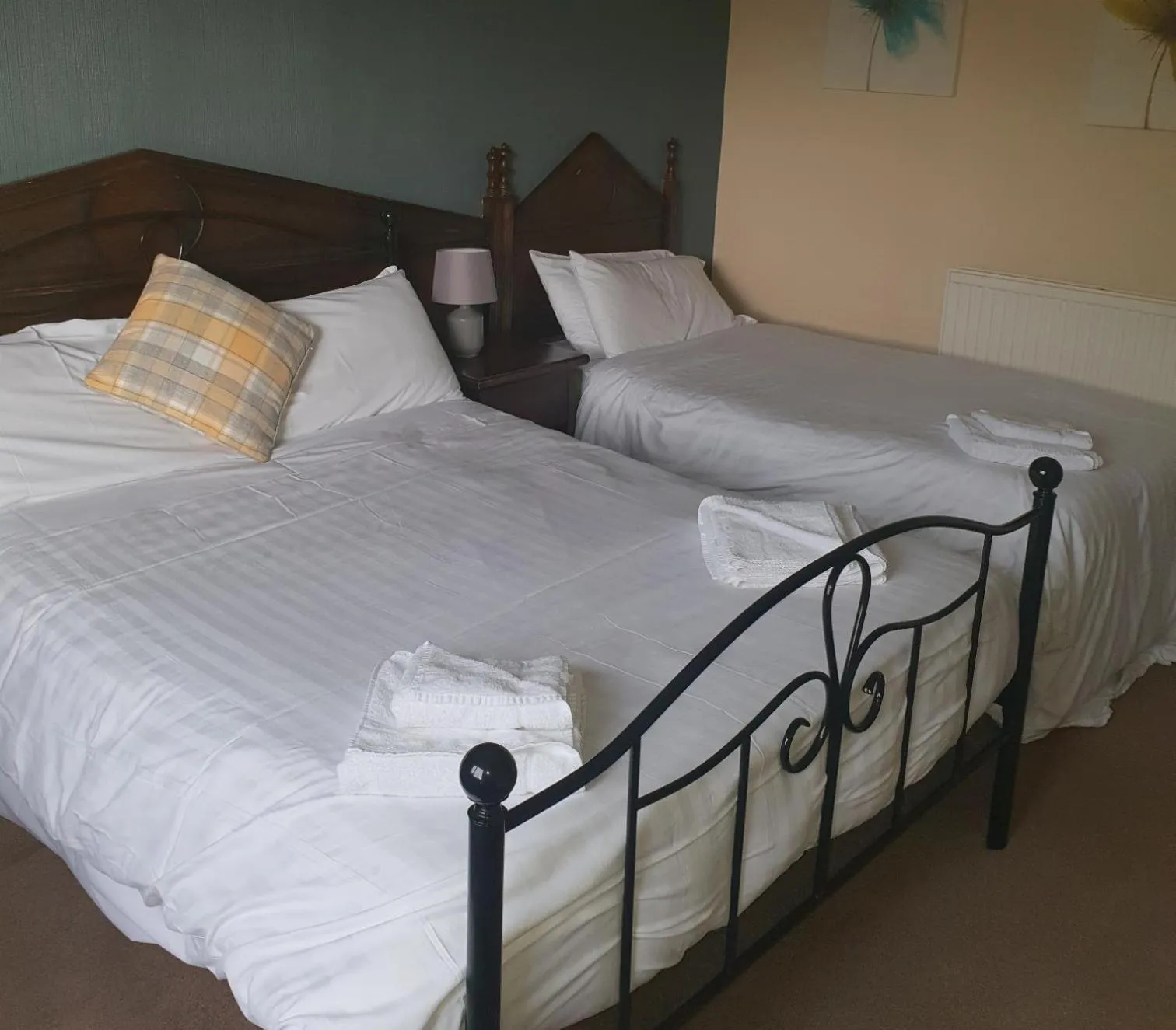 Bed in Queensberry Arms Hotel