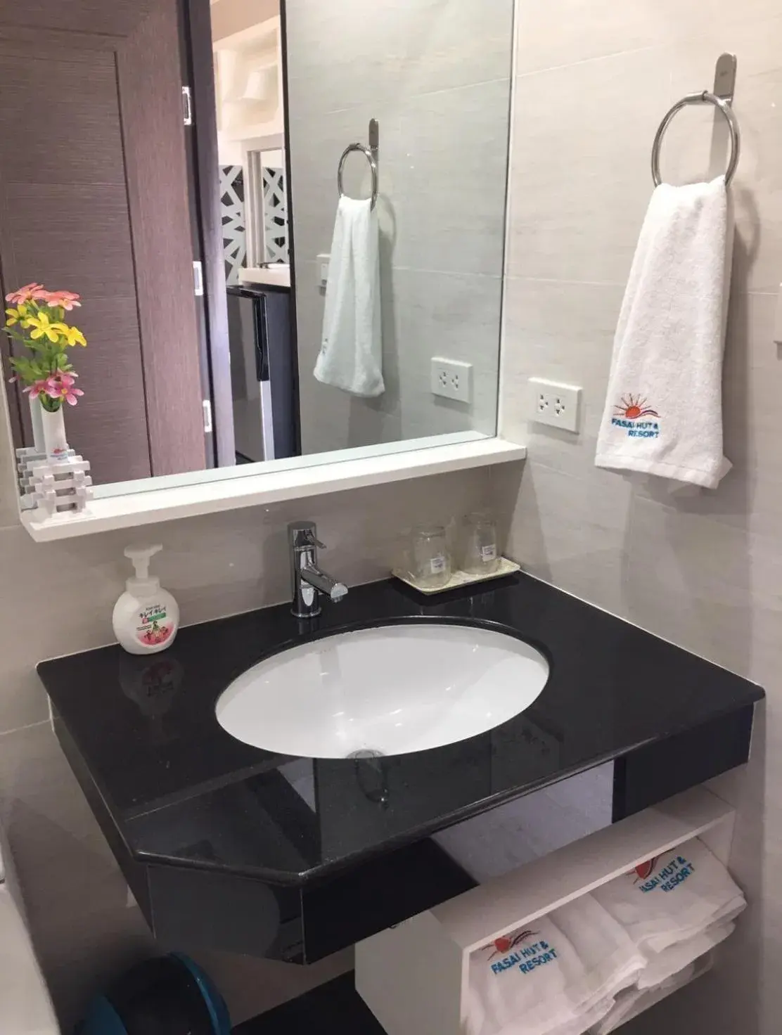 Fasai hut and resort Fasai hut and resort