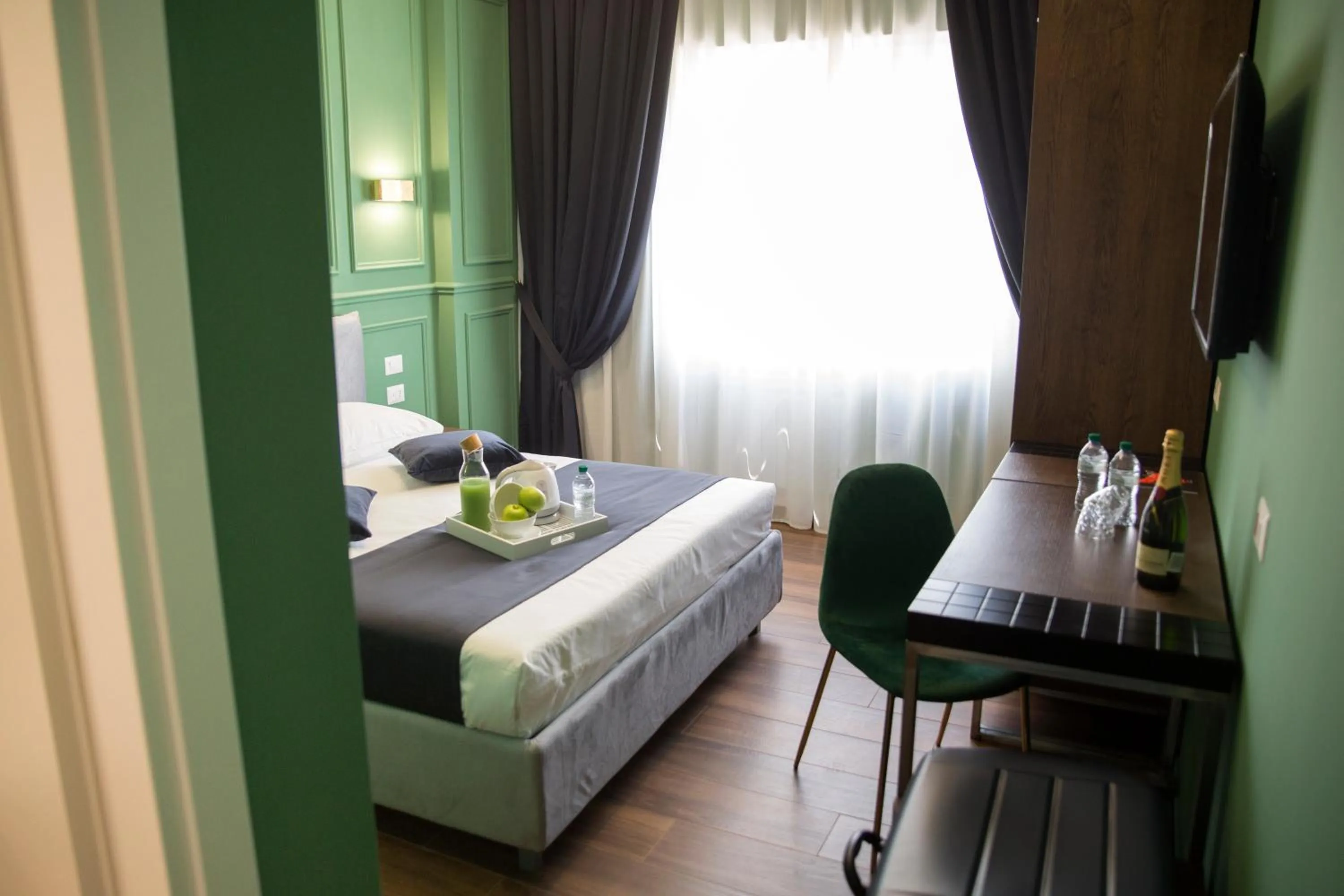 View (from property/room), Bed in Unicum Roma Suites