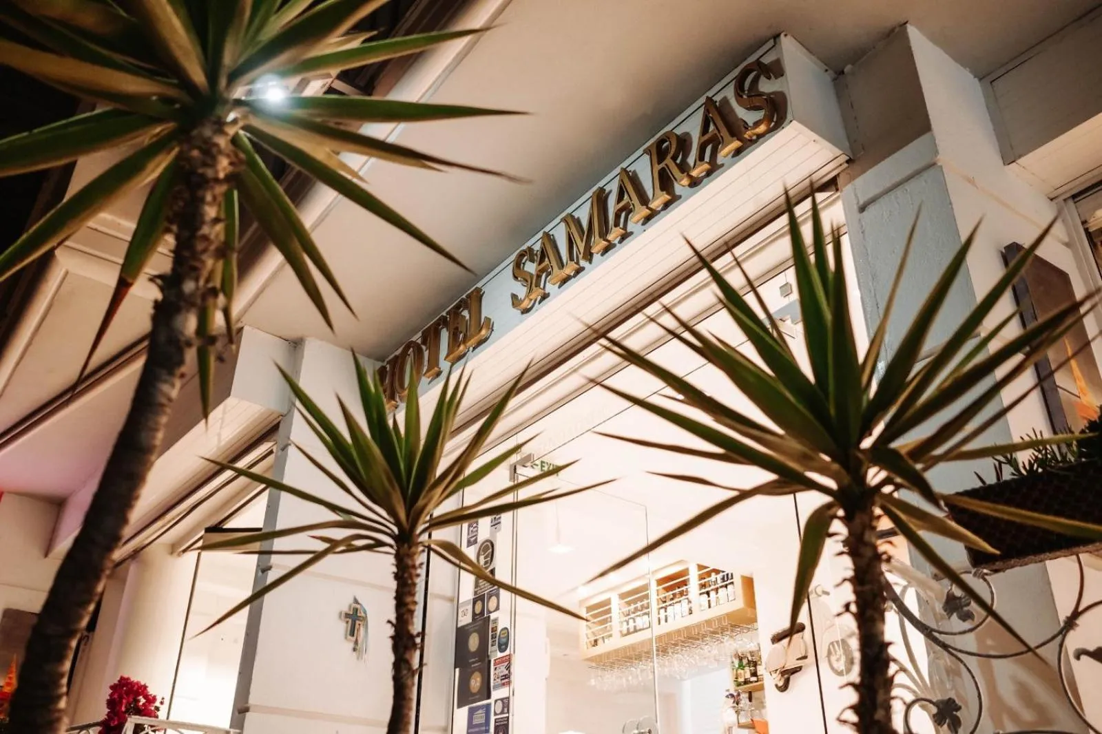 Facade/entrance in Hotel Samaras Beach