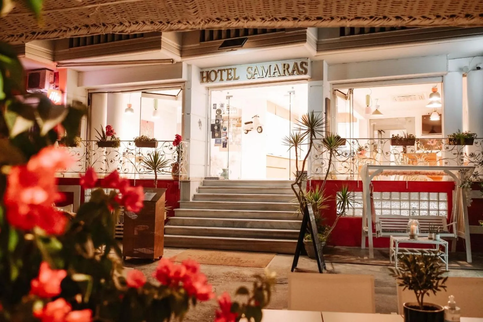 Facade/entrance in Hotel Samaras Beach