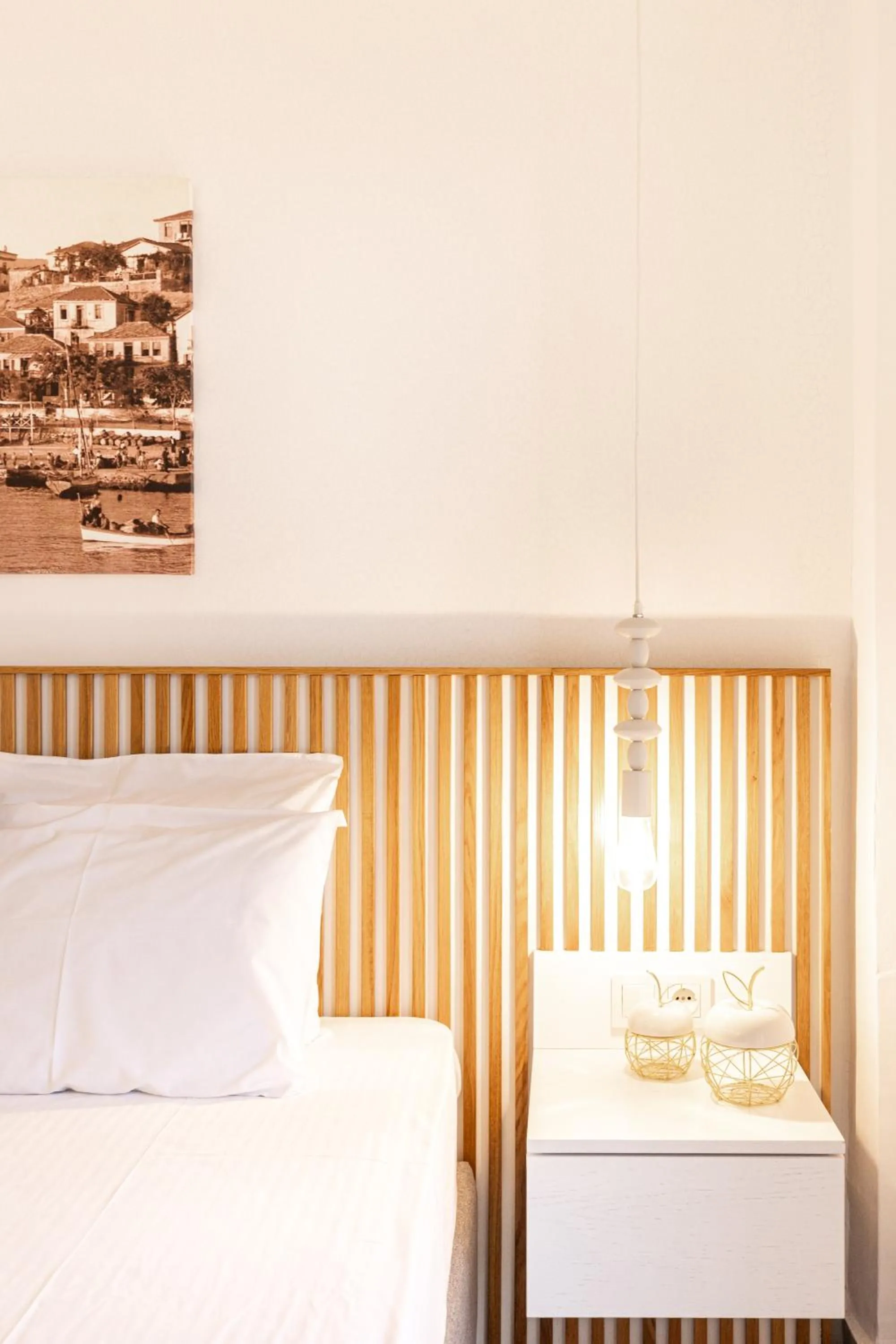 Bed in Hotel Samaras Beach