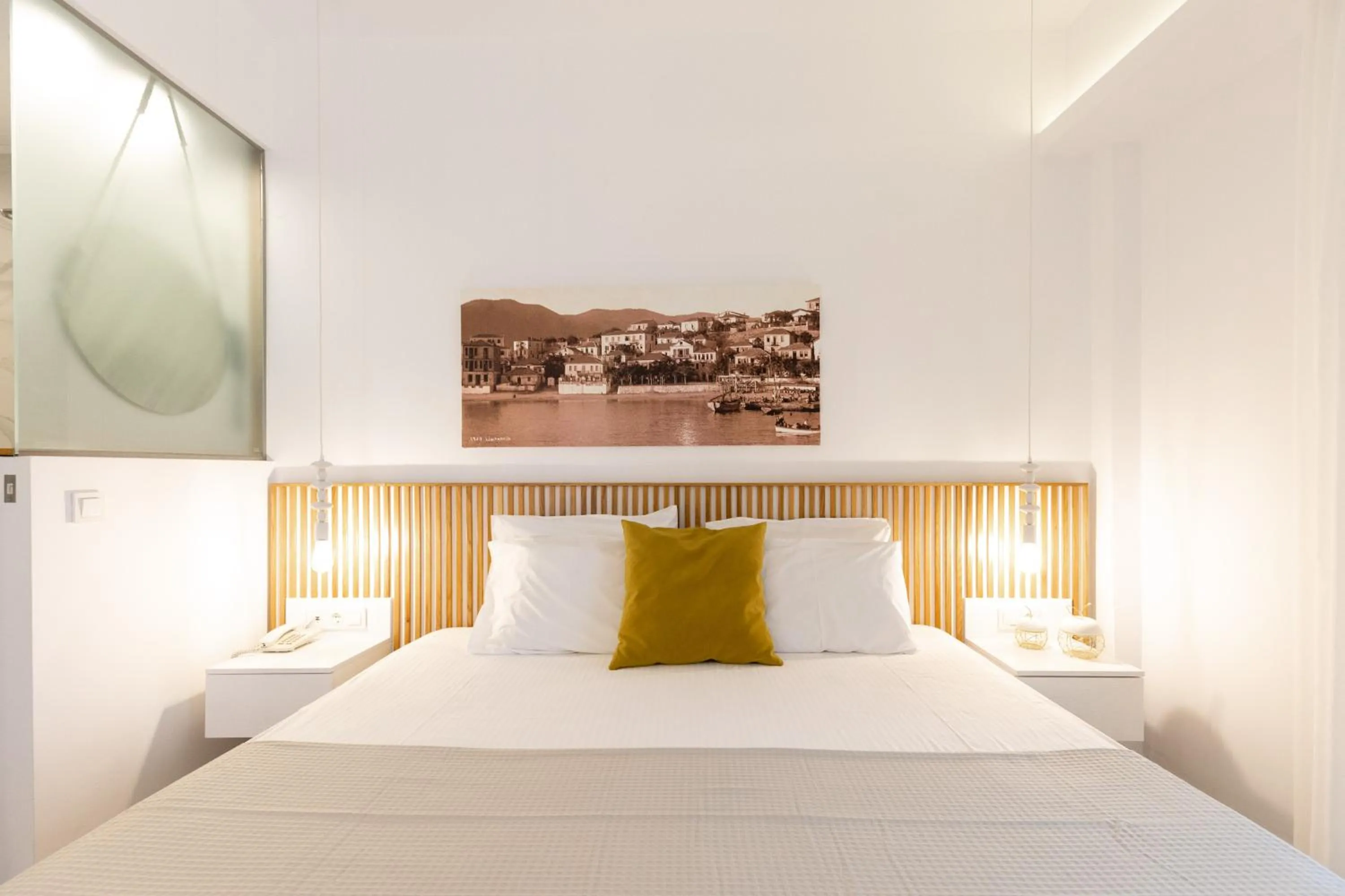 Bed in Hotel Samaras Beach