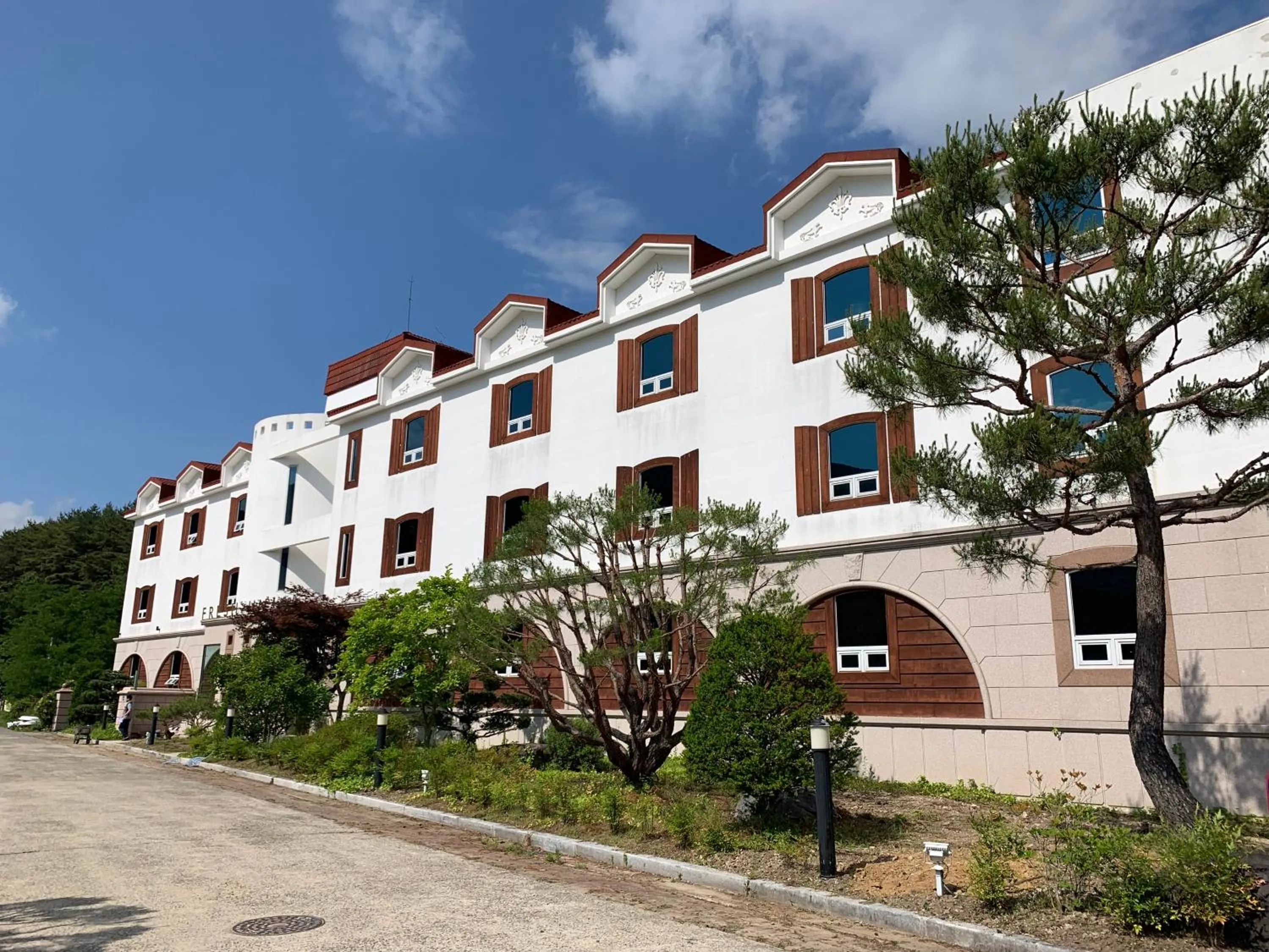 Property building in Fresh Hill