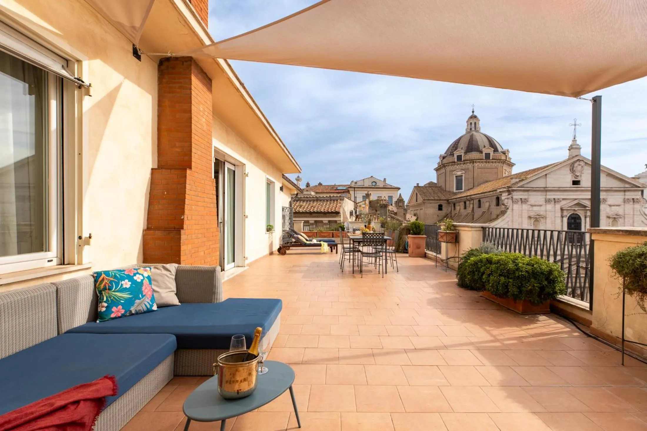 Penthouse Rome Capitol