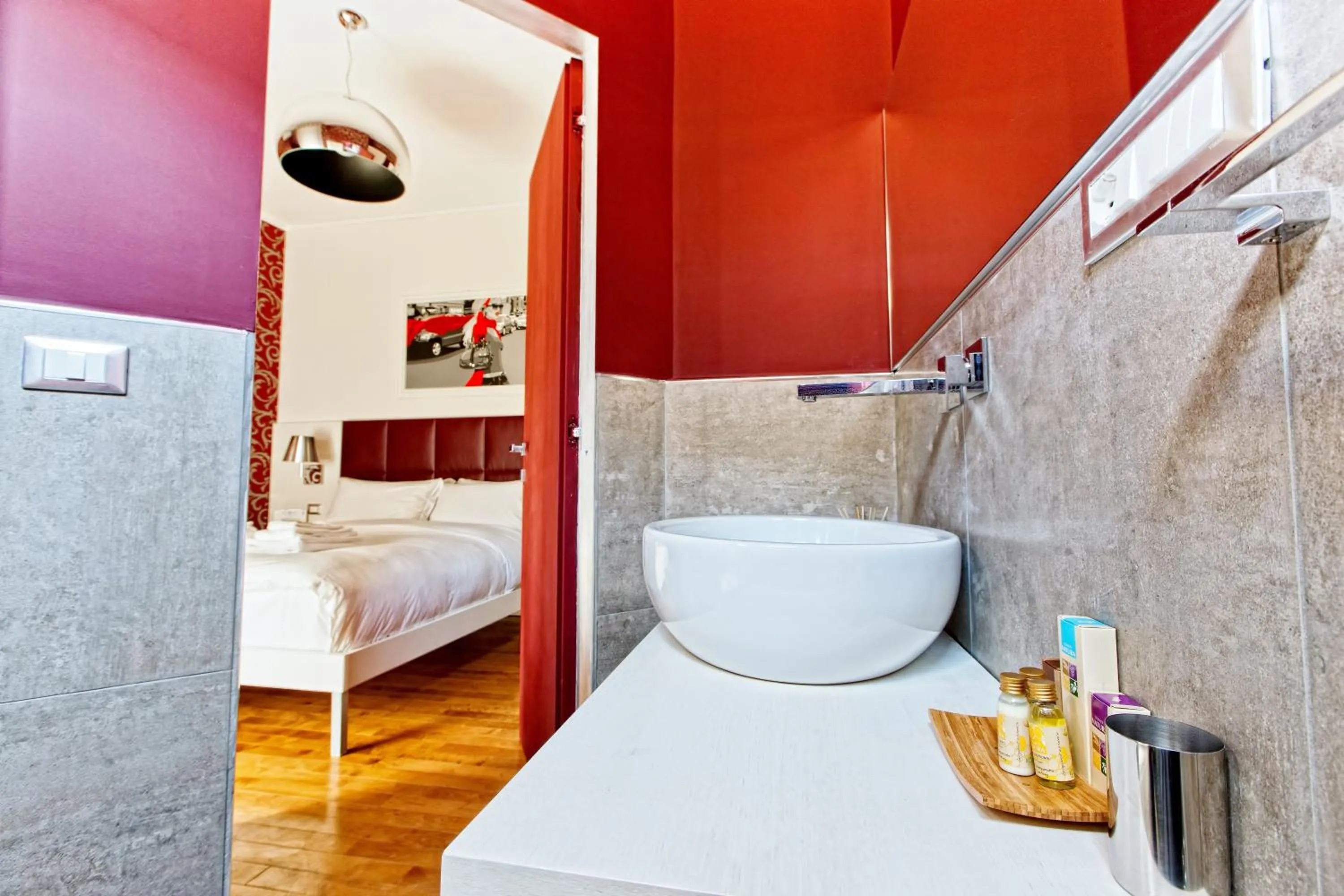 Bathroom, Bed in B&B Pellicano Guest House