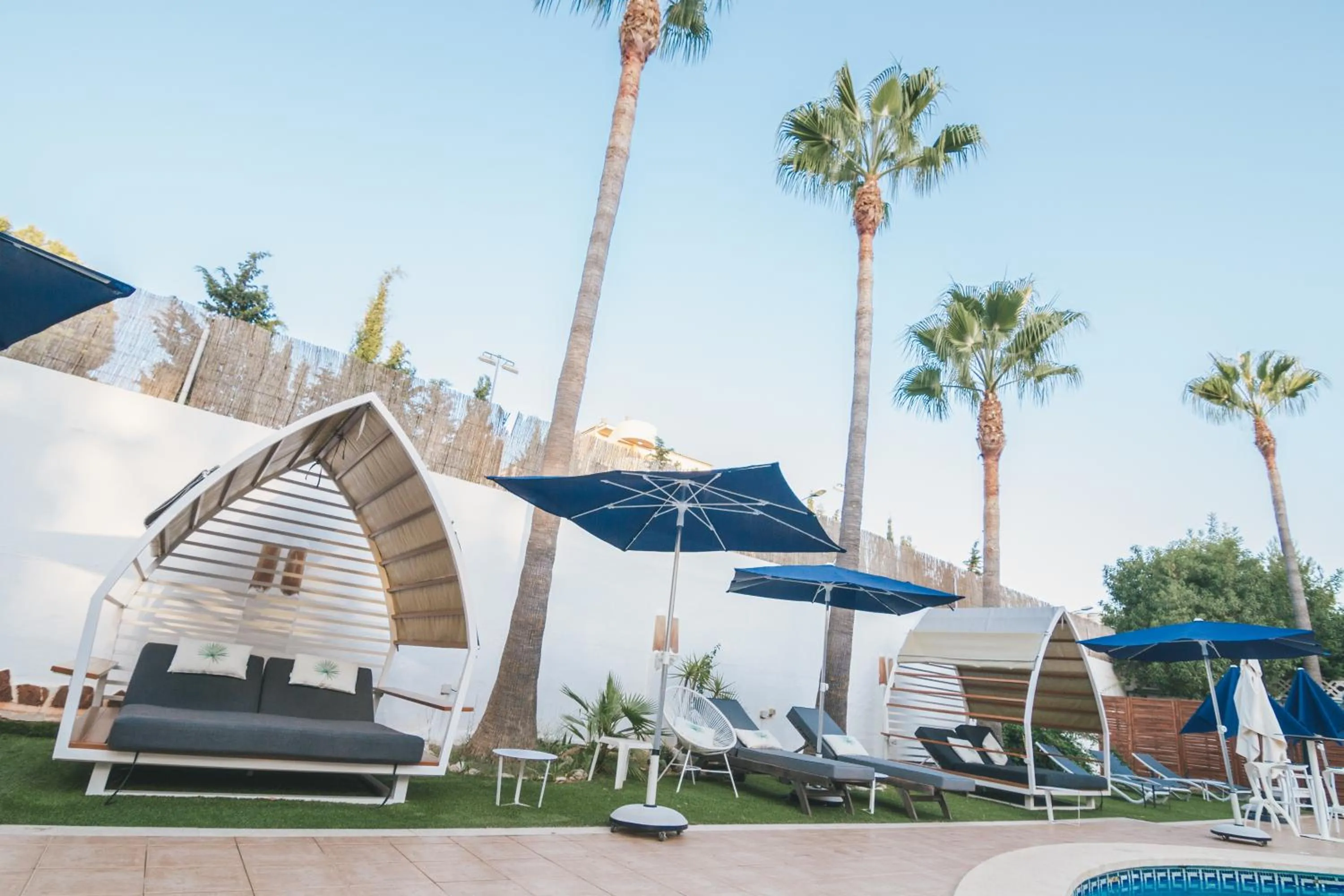 Swimming pool in La Concha Soul Boutique Hotel