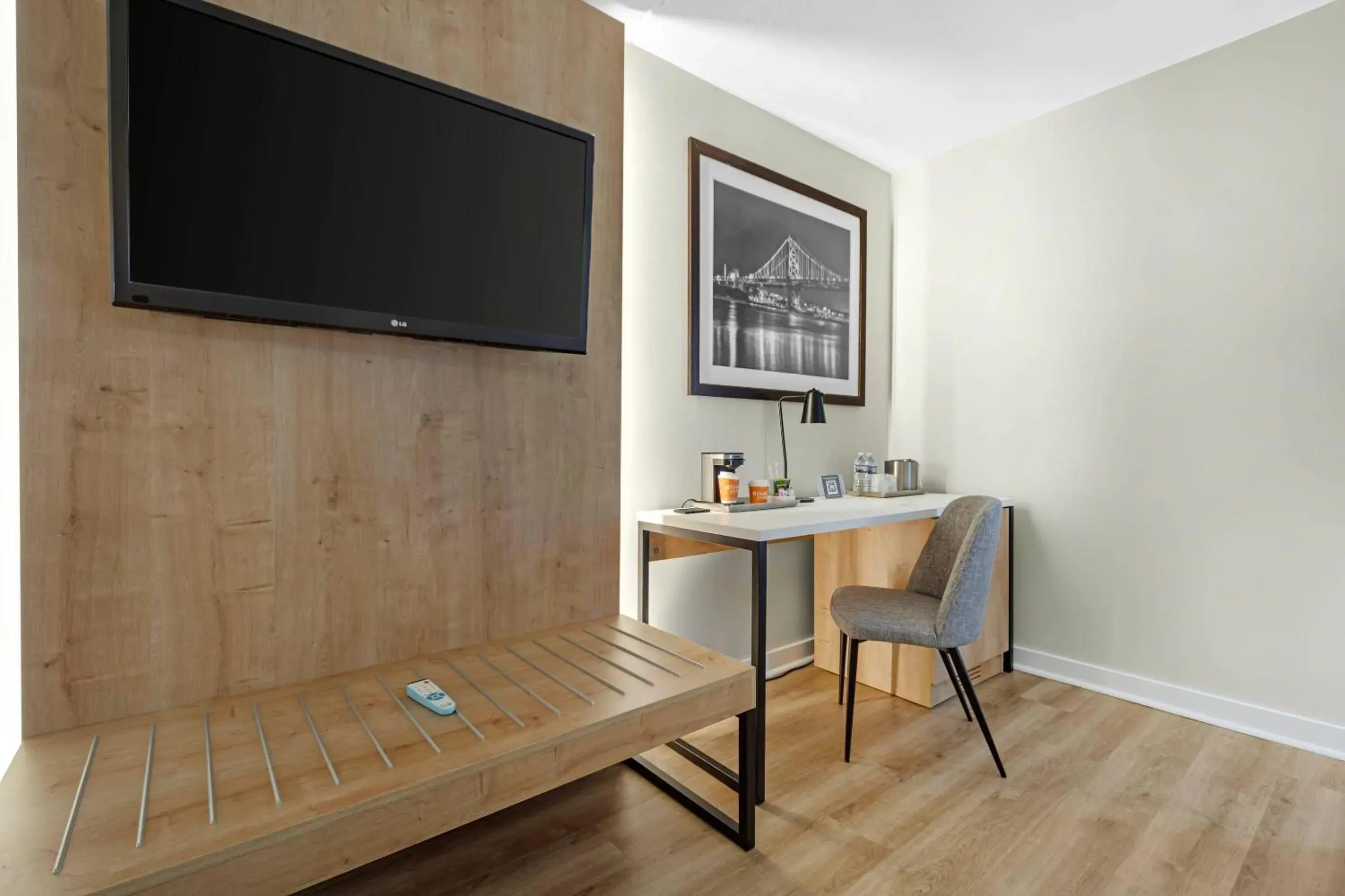 Bedroom in Radisson Hotel Philadelphia Northeast Bedroom in Radisson Hotel Philadelphia Northeast