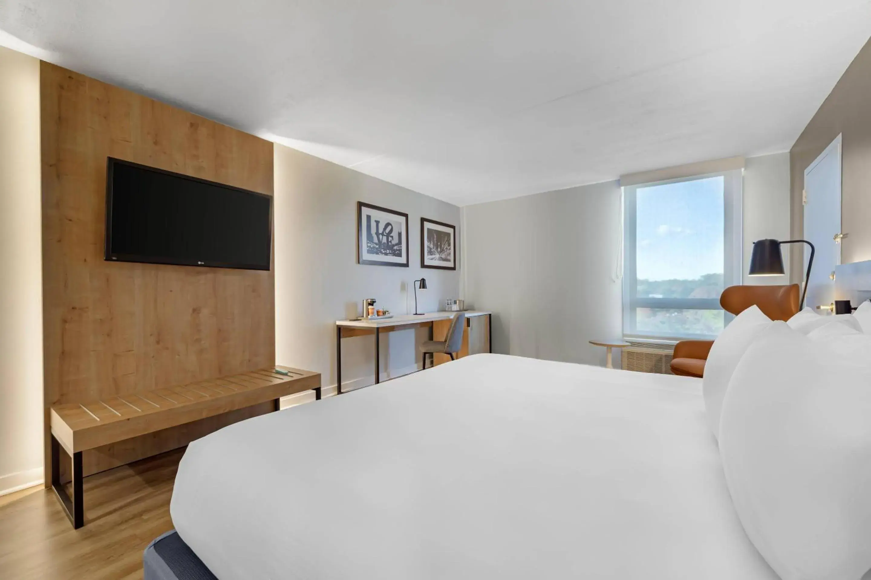 Bedroom, Bed in Radisson Hotel Philadelphia Northeast Bedroom, Bed in Radisson Hotel Philadelphia Northeast