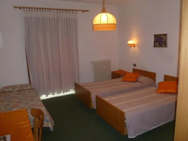 Photo of the whole room in Albergo Negritella