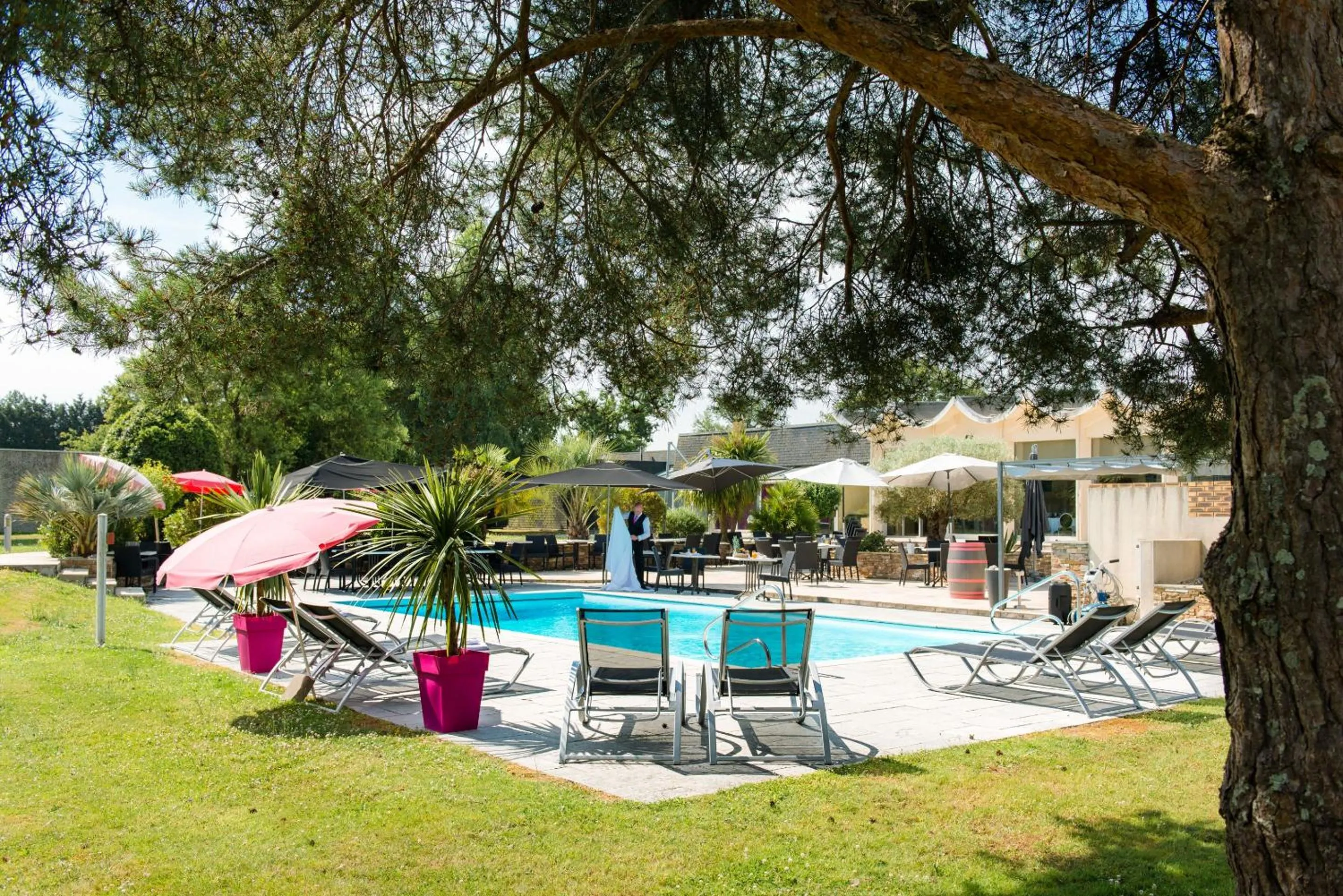 Property building in Brit Hotel Nantes Vigneux - L'Atlantel