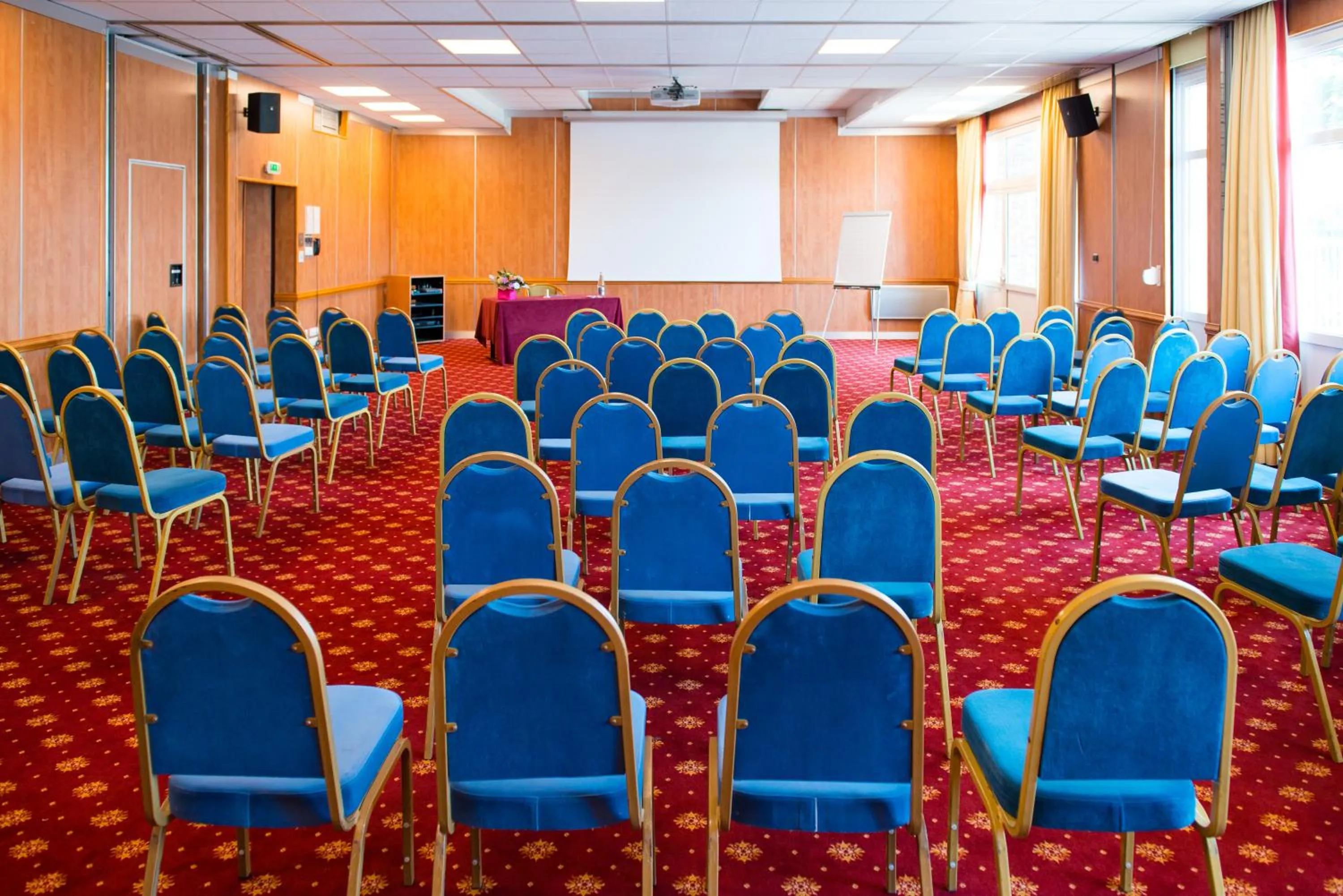 Meeting/conference room in Brit Hotel Nantes Vigneux - L'Atlantel