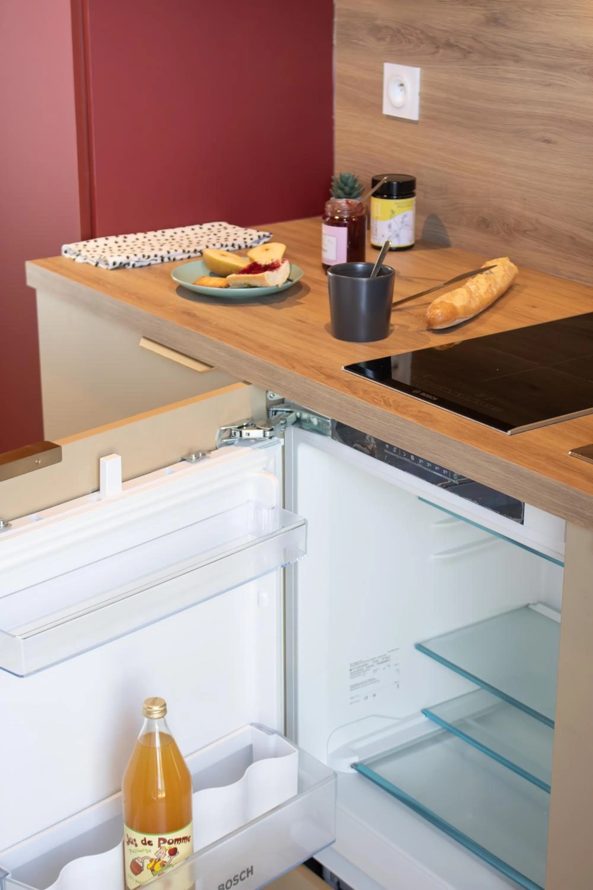 Kitchen or kitchenette in Brit Hotel Nantes Vigneux - L'Atlantel