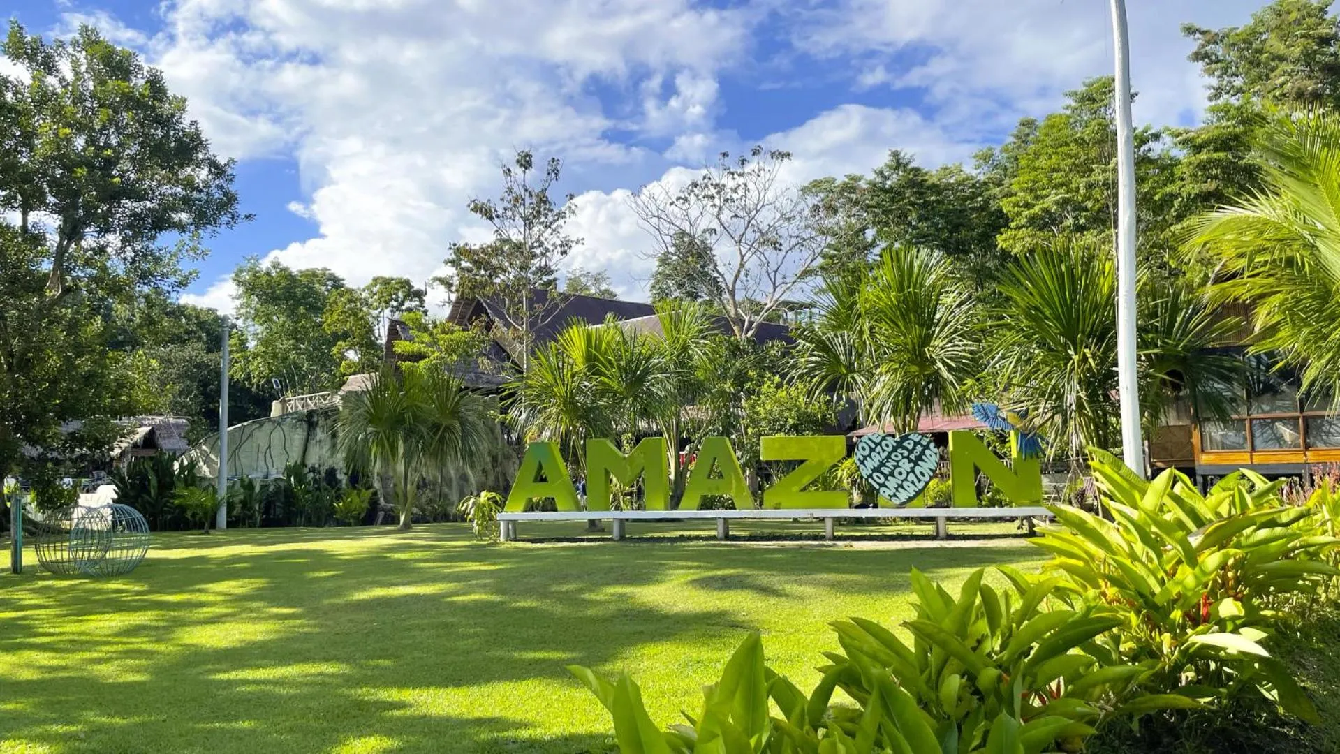 Garden in Hotel Amazon by On Vacation
