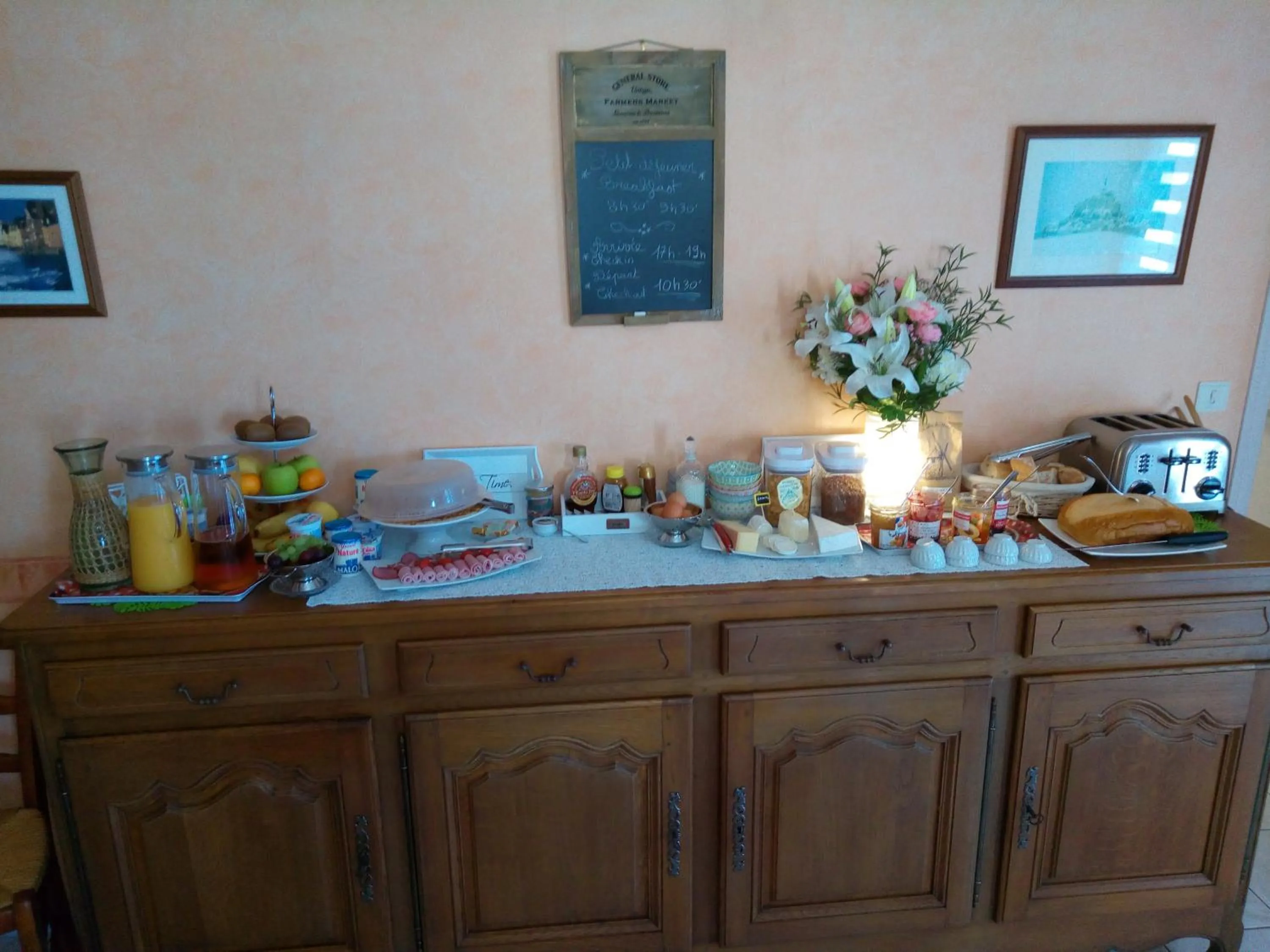 Dining area in La Jacotière