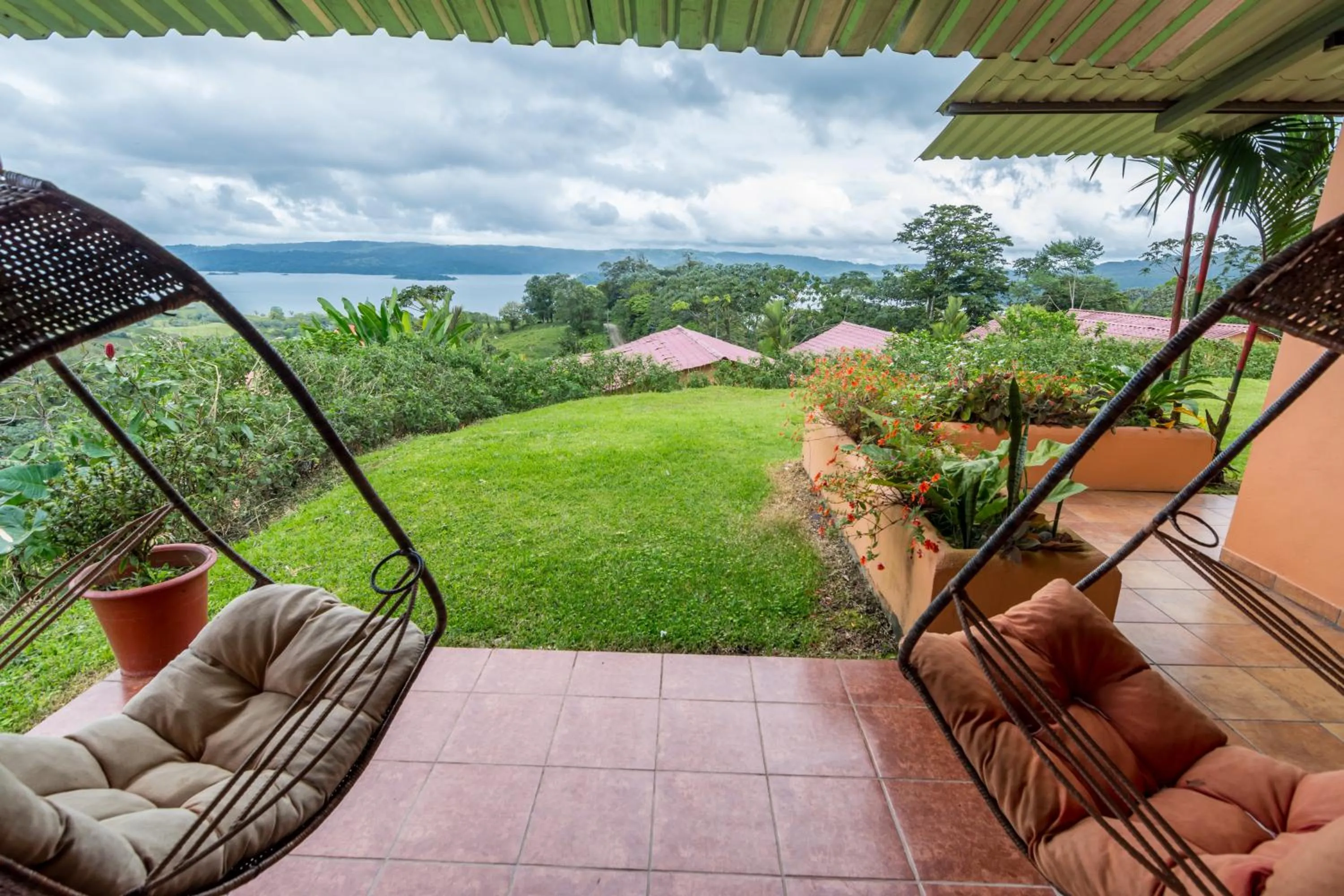 Balcony/Terrace in Hotel Nepenthe B&B