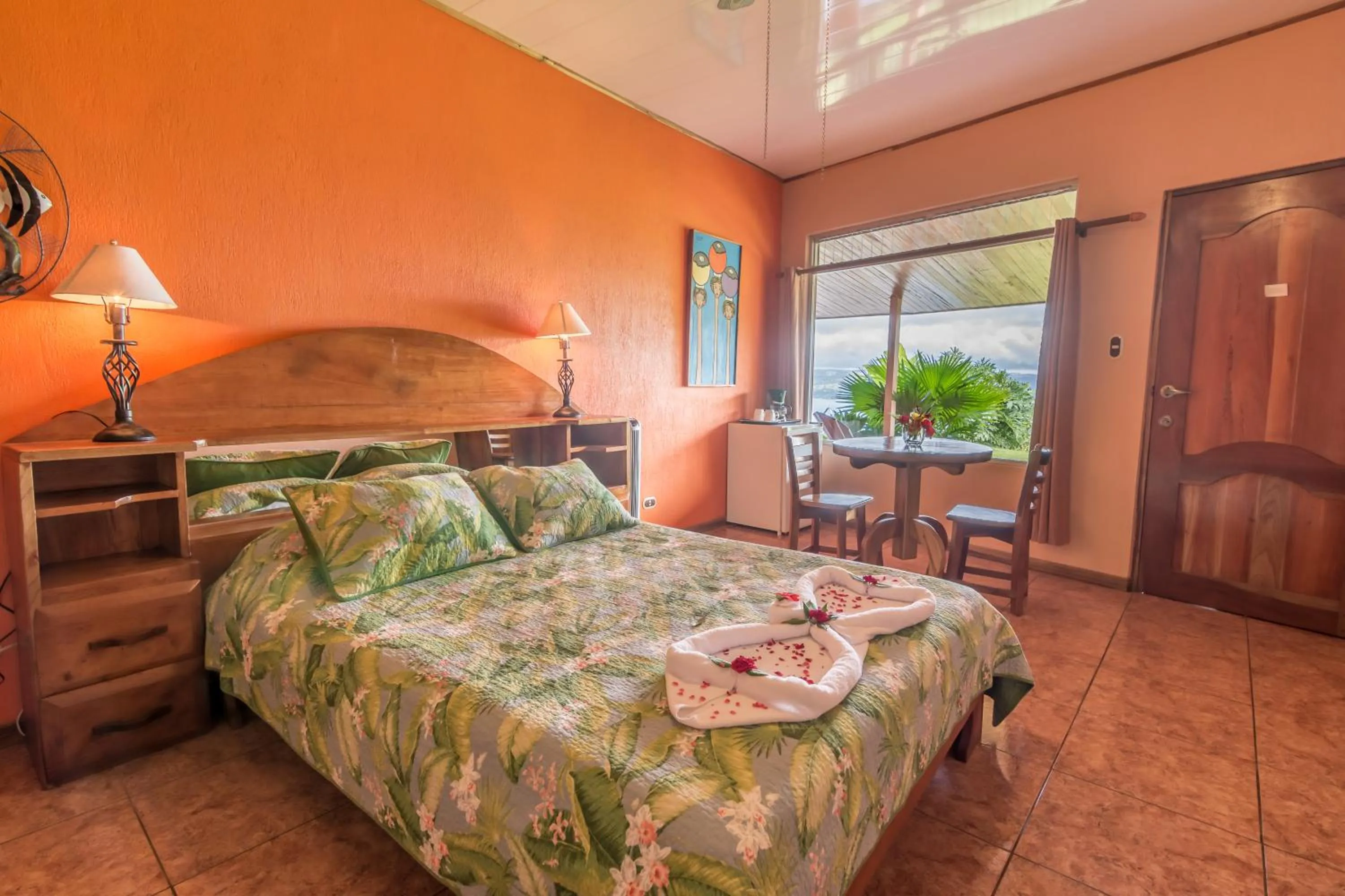 Bed in Hotel Nepenthe B&B