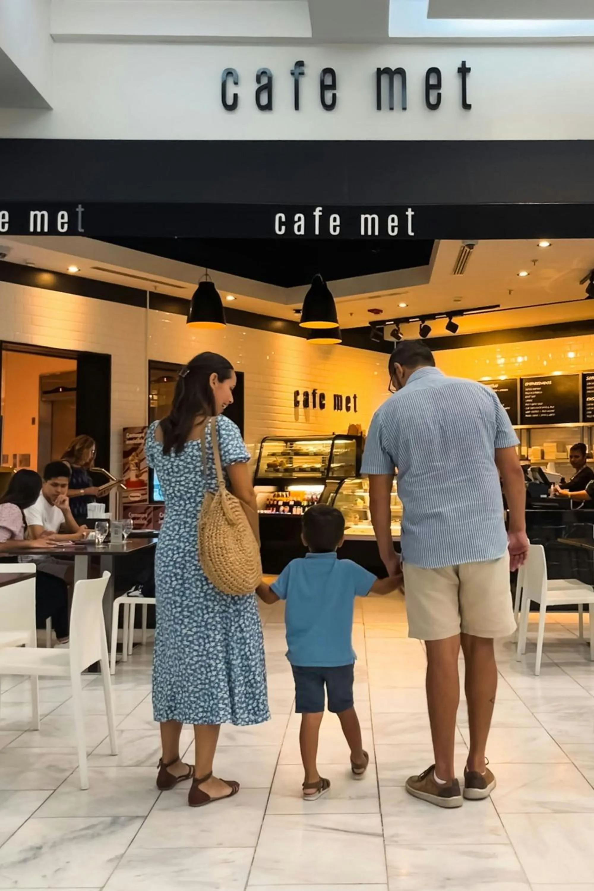 Restaurant/places to eat in Marriott Panama Hotel - Albrook