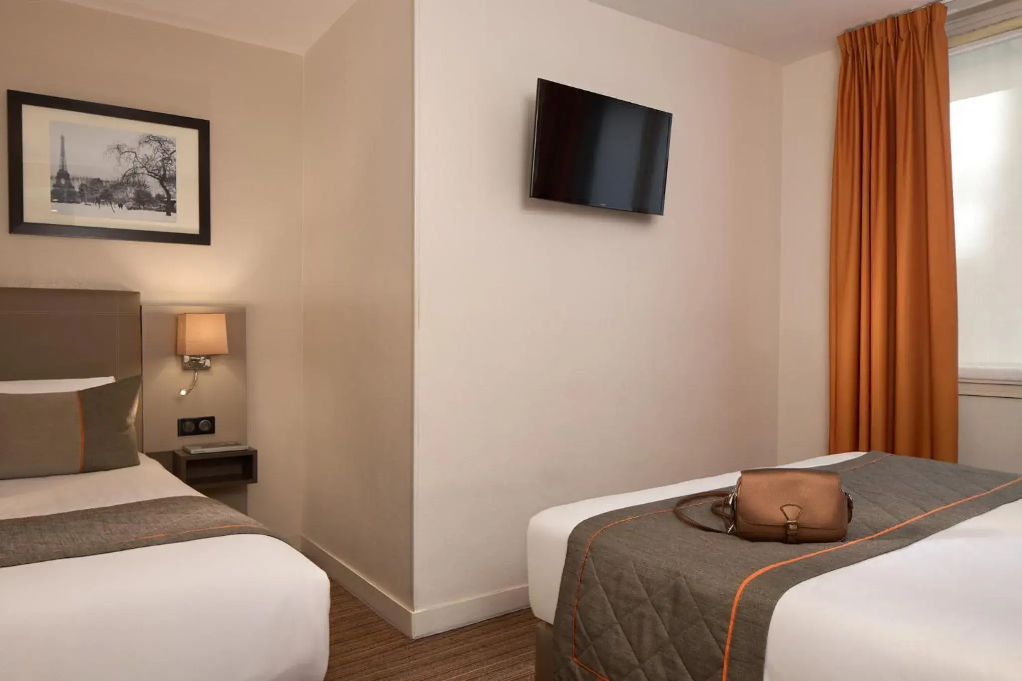 Bedroom, Bed in Timhotel Opera Madeleine Bedroom, Bed in Timhotel Opera Madeleine