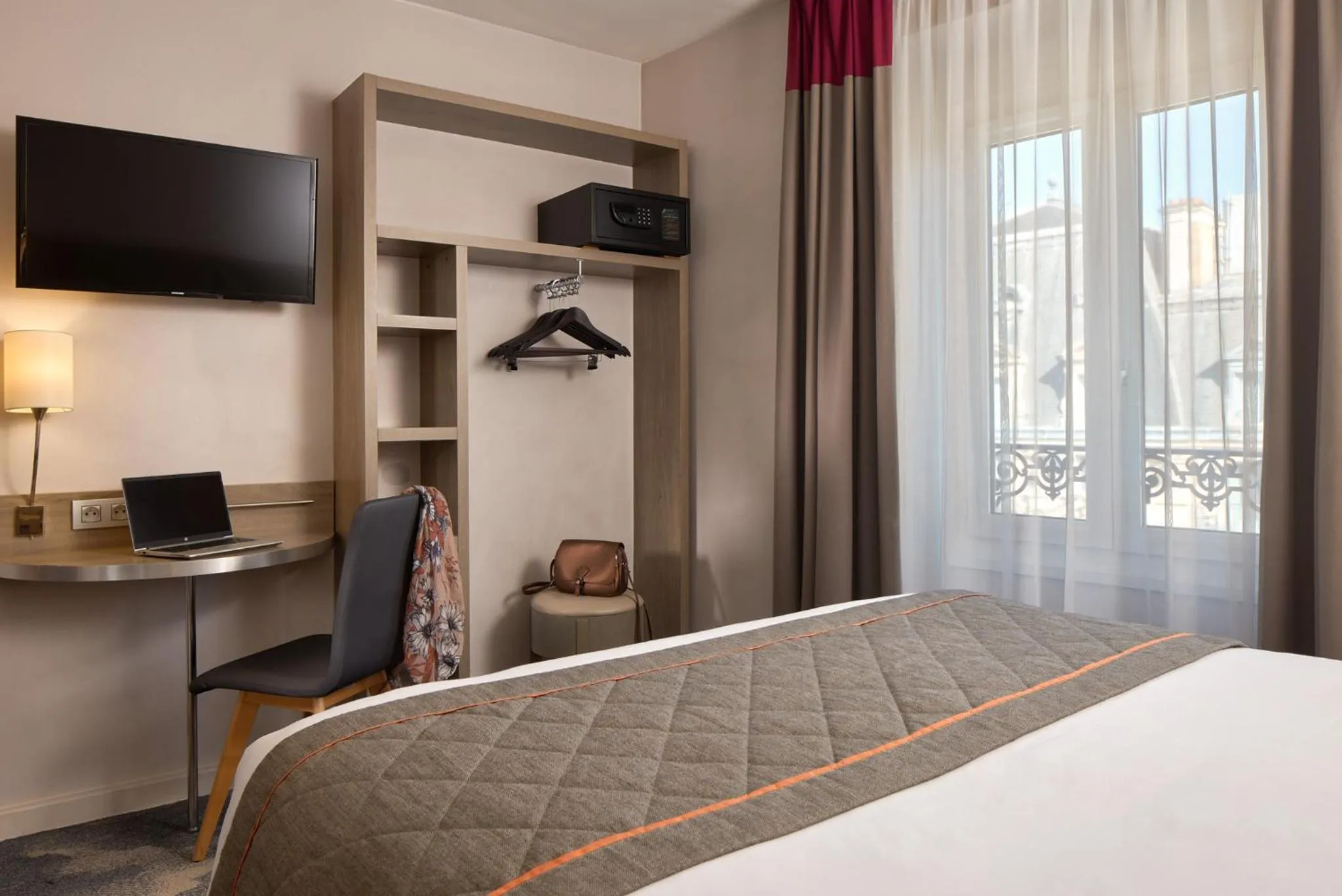 Bedroom, Bed in Timhotel Opera Madeleine