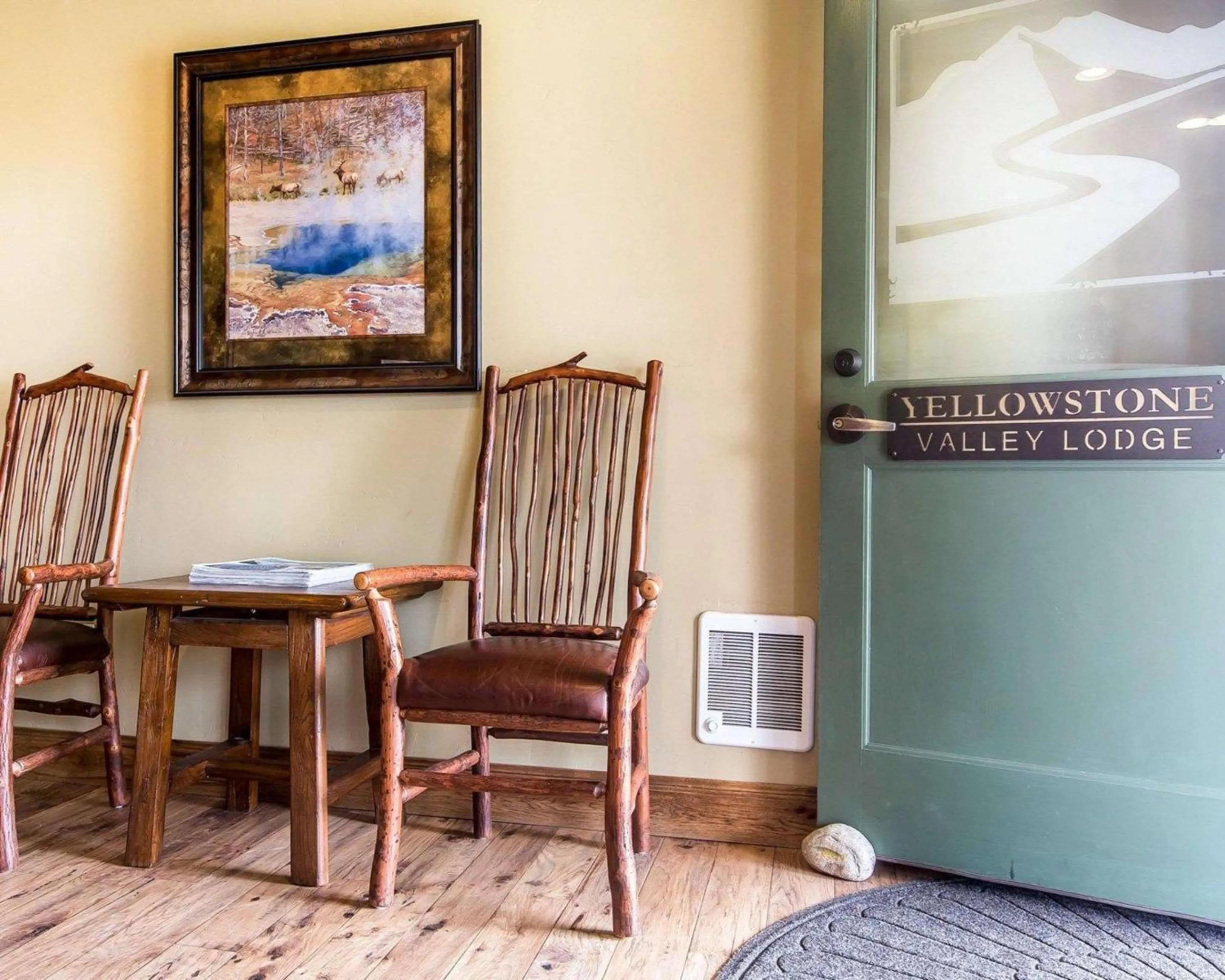 Lobby or reception in Yellowstone Valley Lodge, an Ascend Collection Hotel