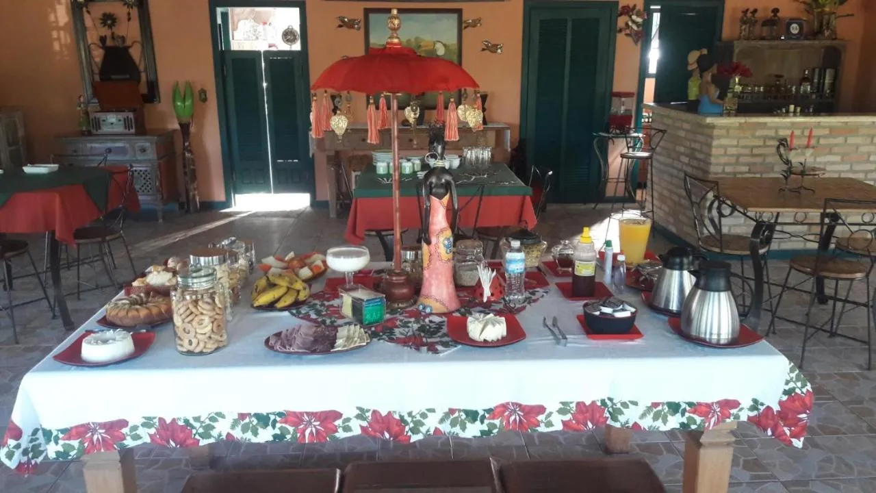 Breakfast in Verdes Em Cantos Pousada
