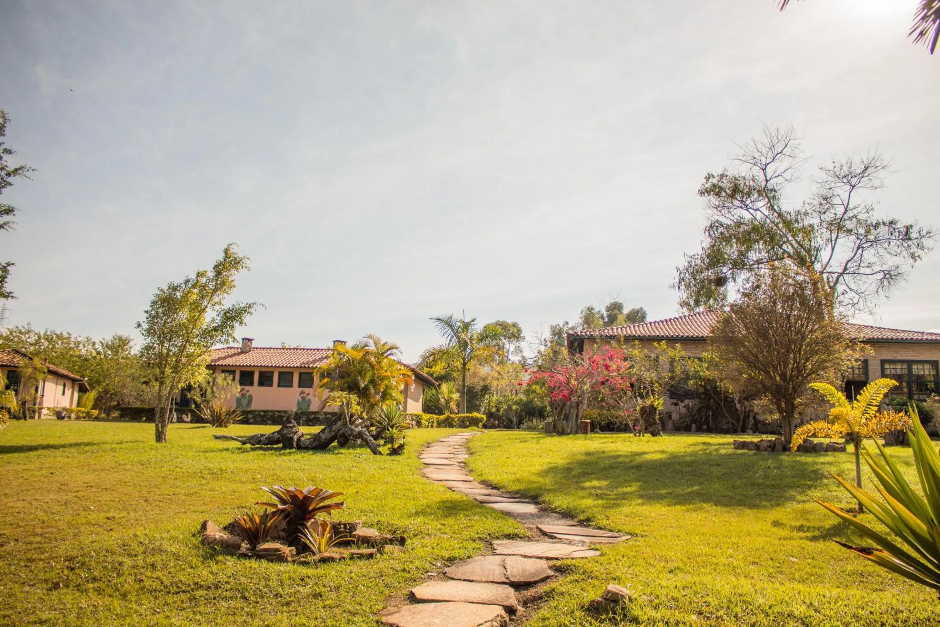 Property building in Verdes Em Cantos Pousada
